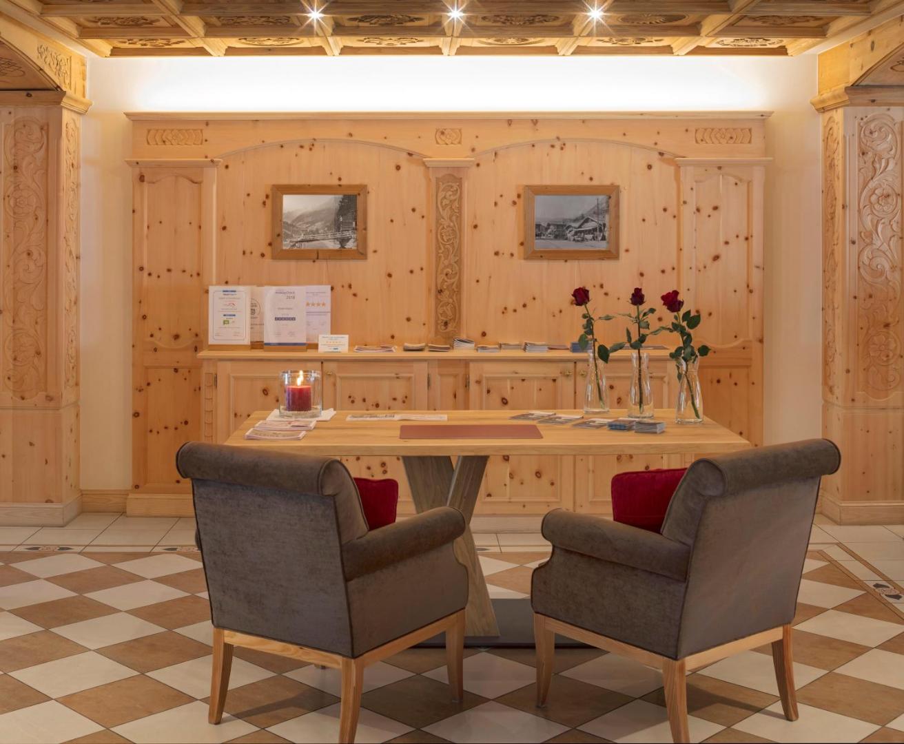 Swiss Alpine Hotel Allalin