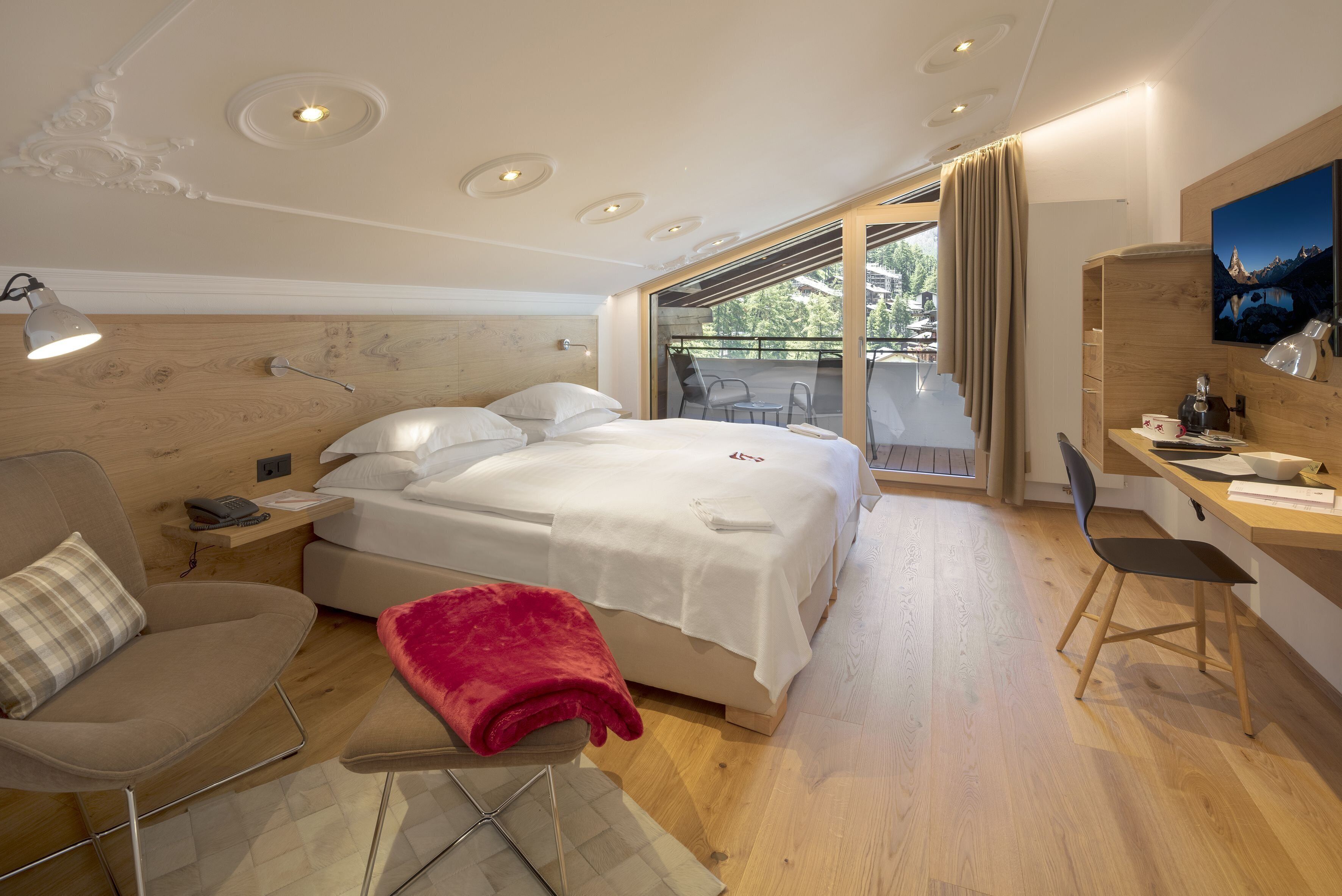 Swiss Alpine Hotel Allalin