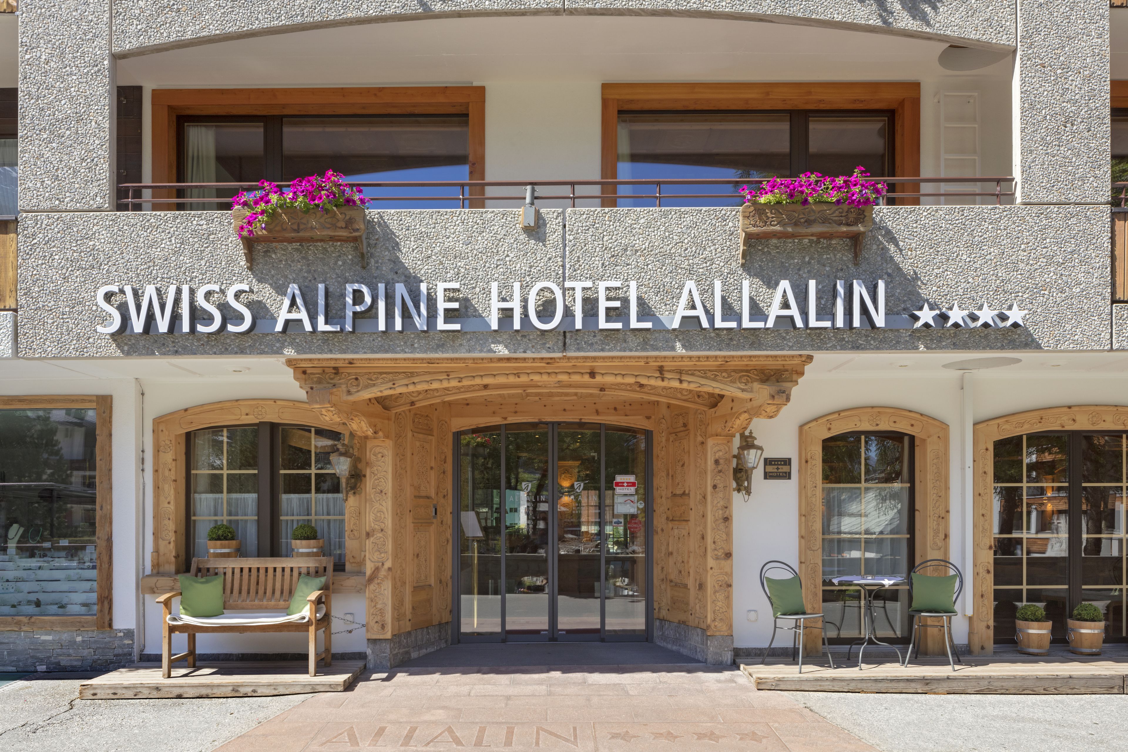 Swiss Alpine Hotel Allalin