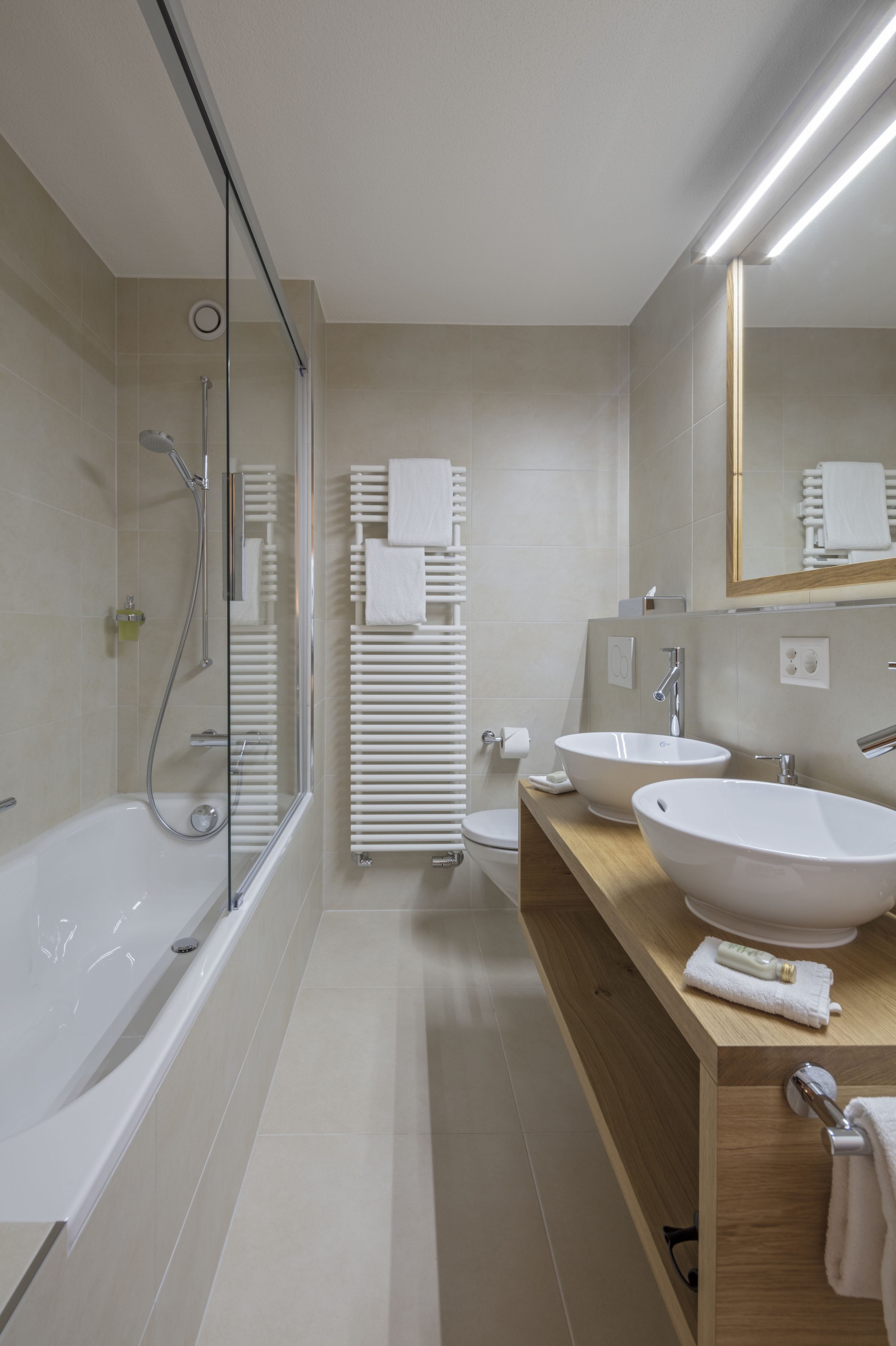 Swiss Alpine Hotel Allalin