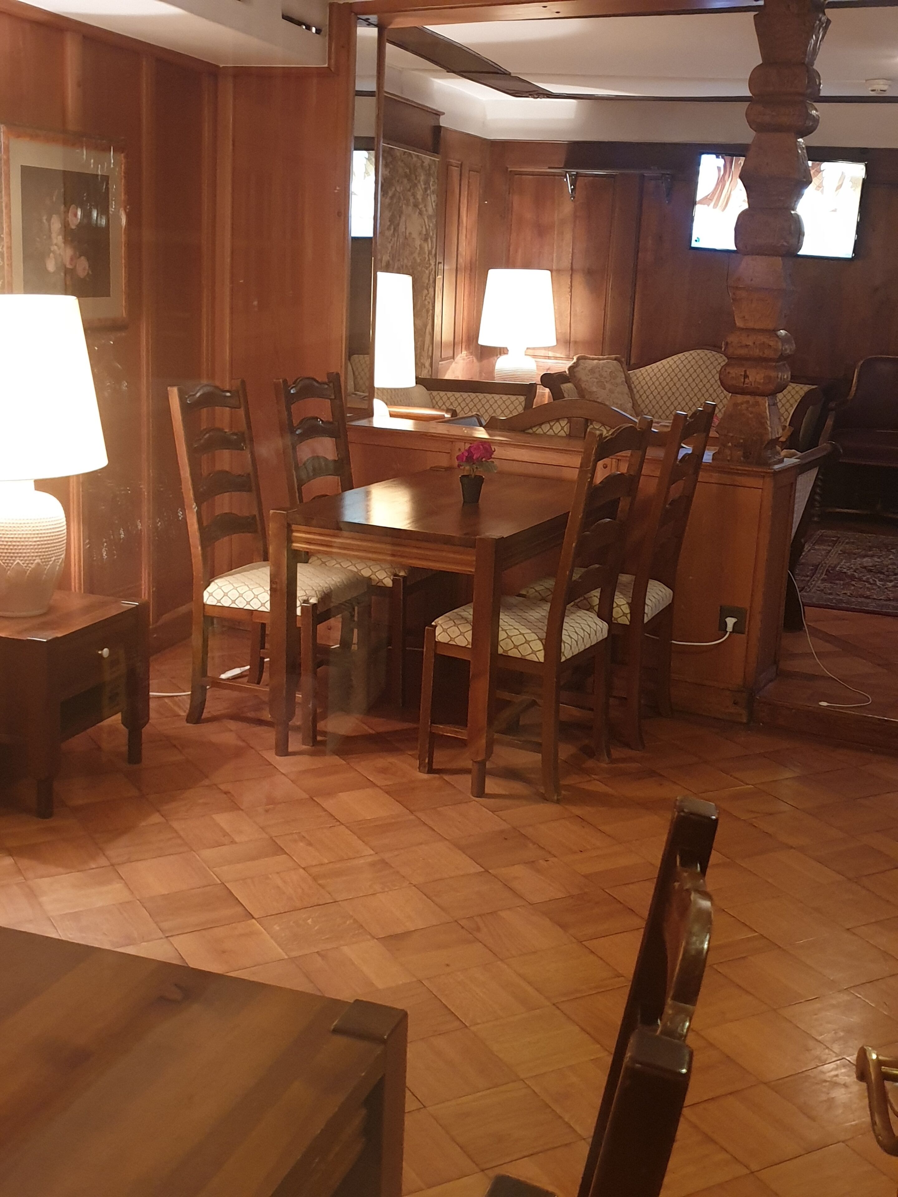 Schwanen Hotel & Backpacker