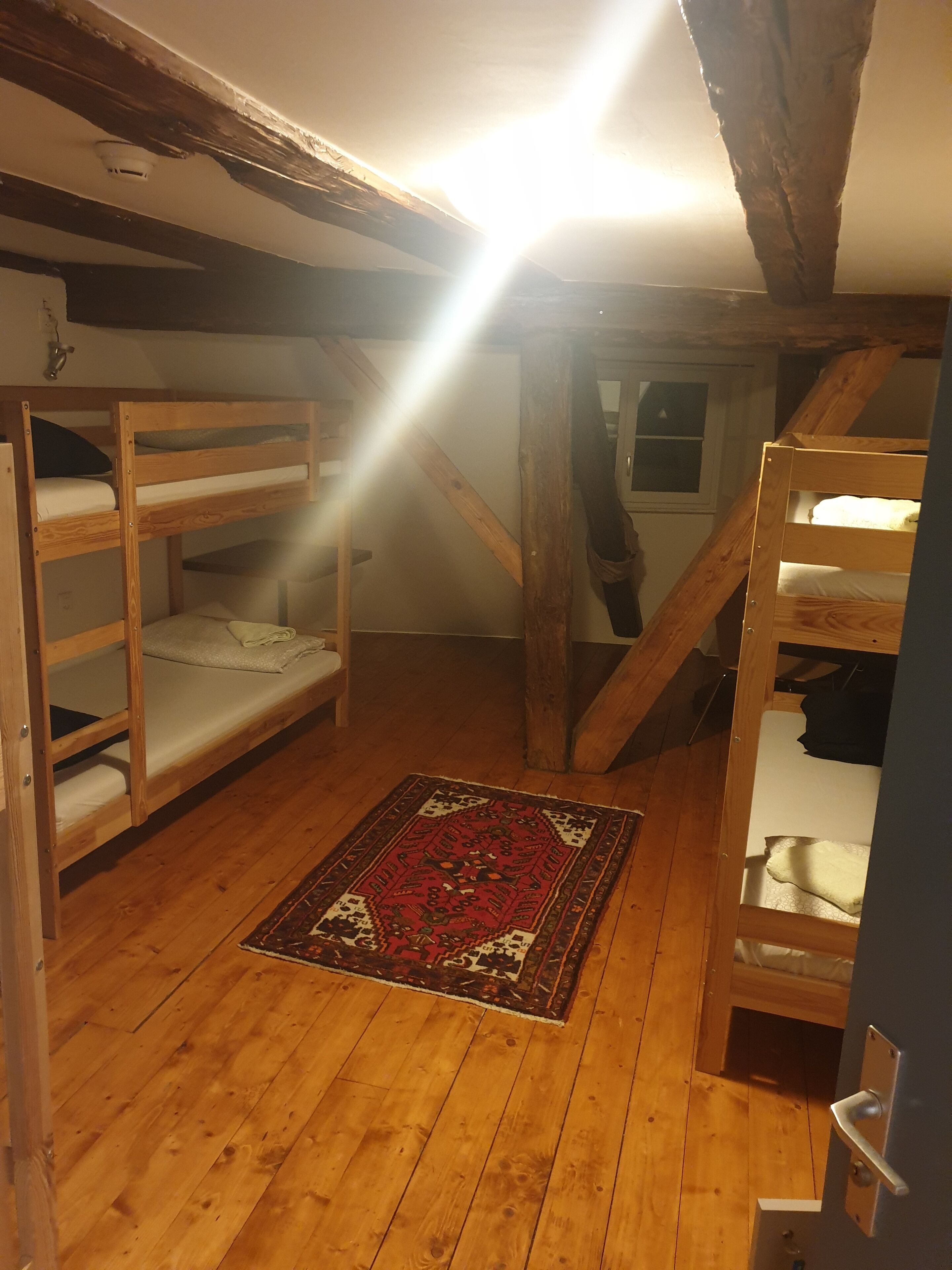 Schwanen Hotel & Backpacker