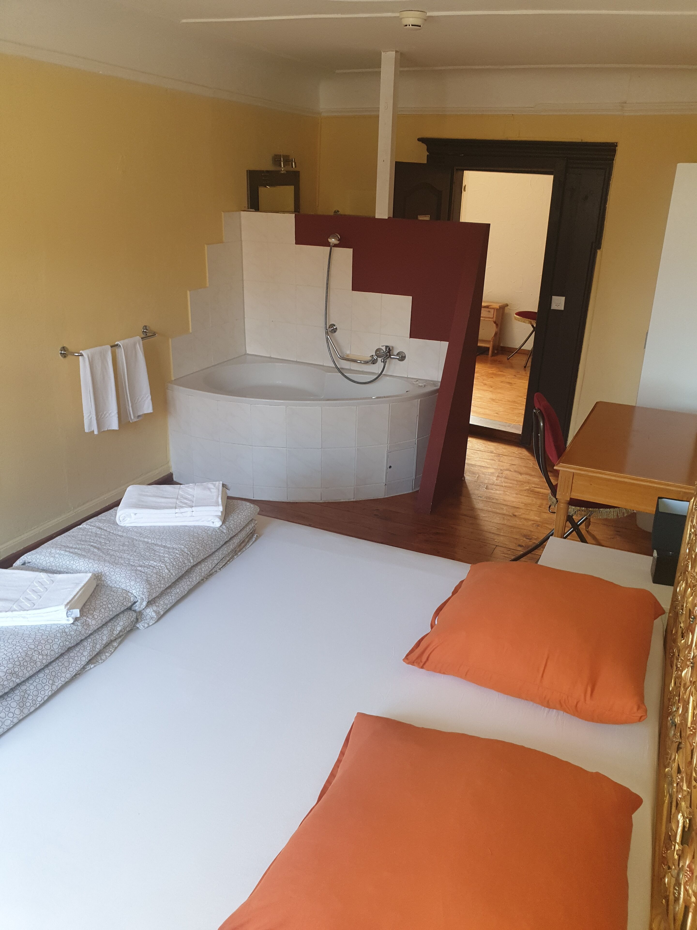 Schwanen Hotel & Backpacker