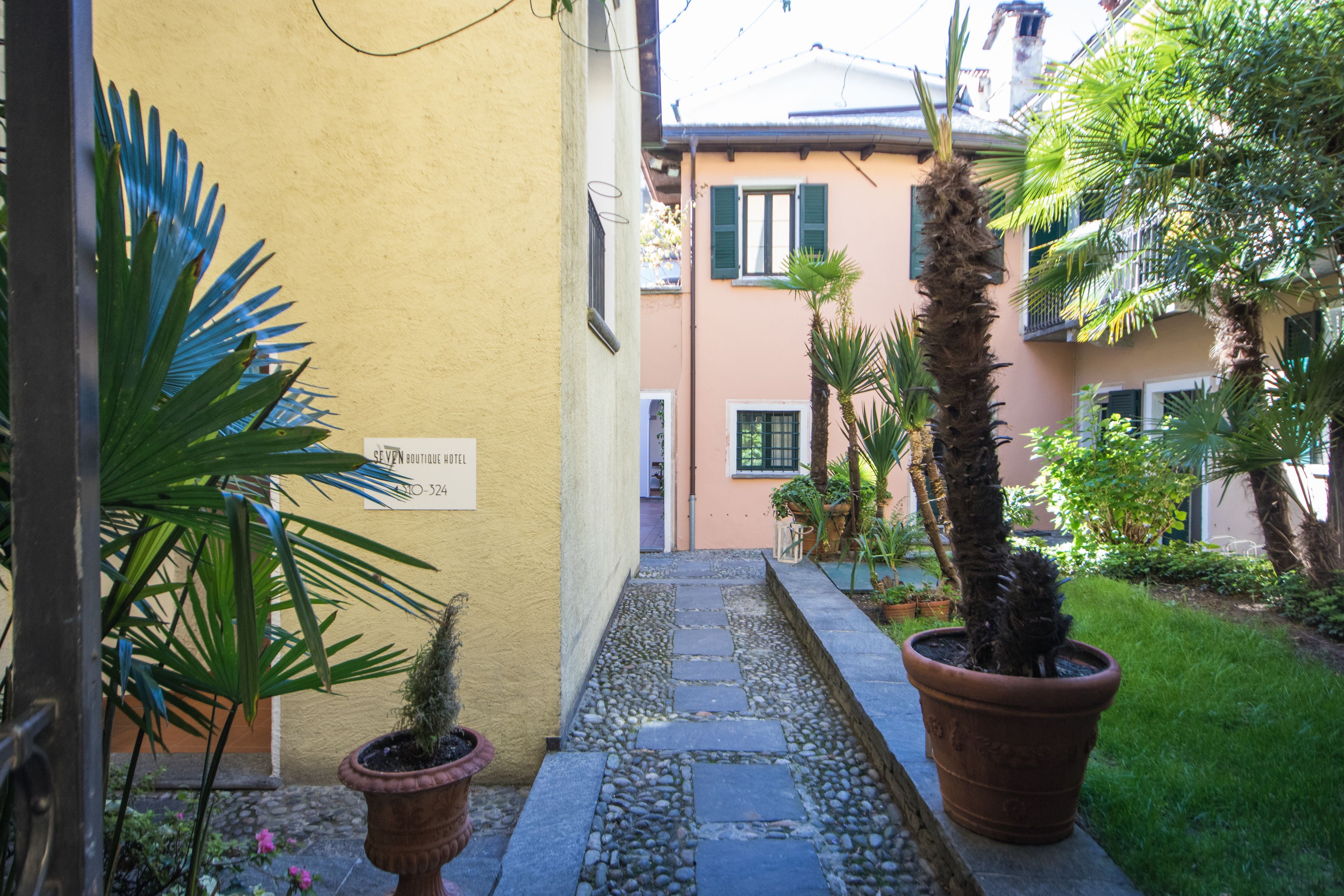 Seven Boutique Hotel