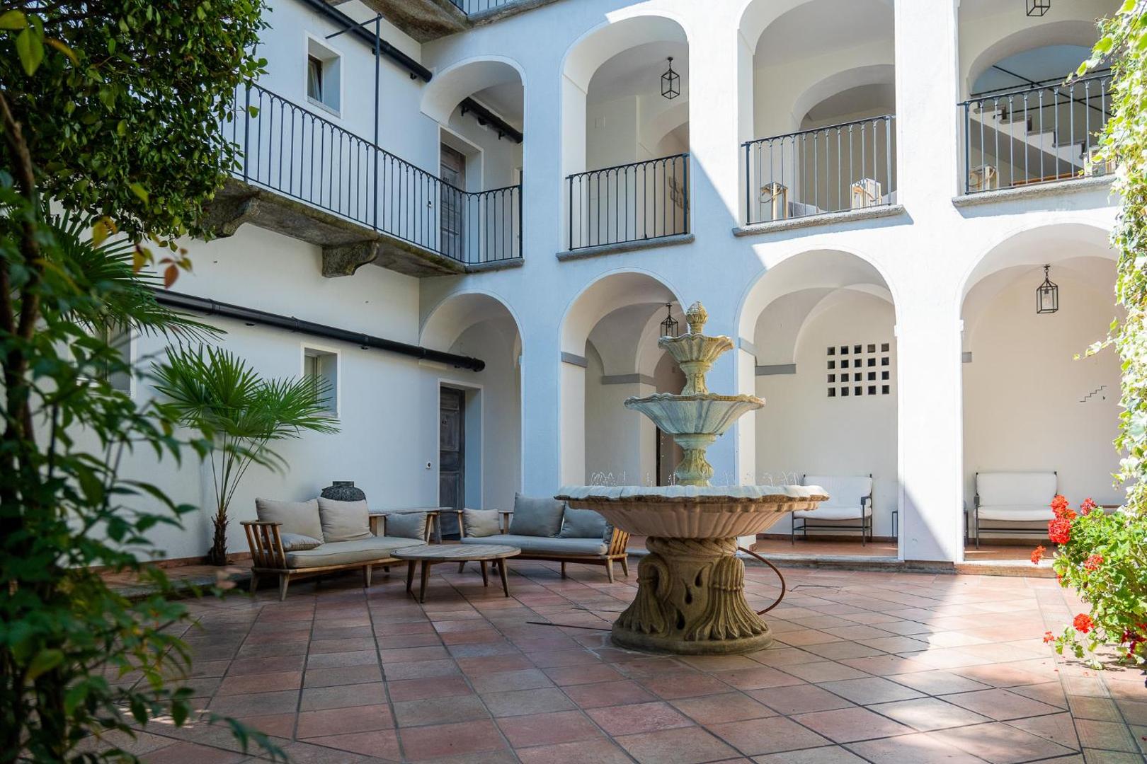 Seven Boutique Hotel