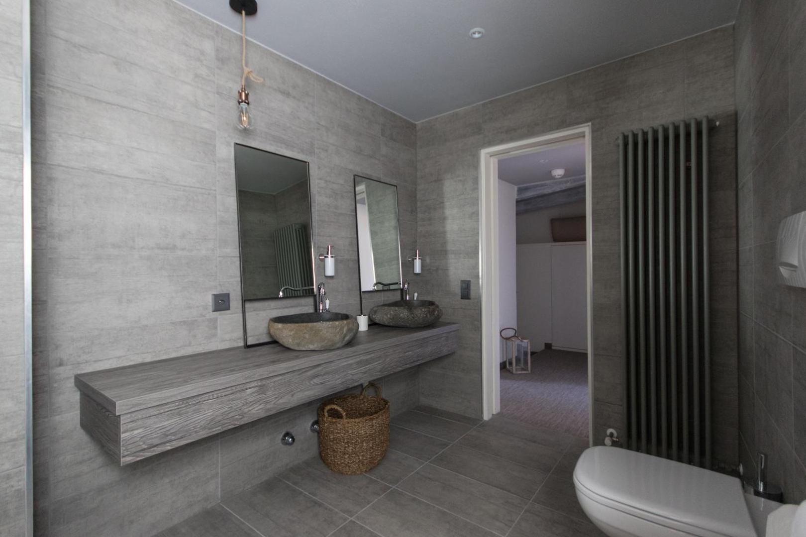 Seven Boutique Hotel