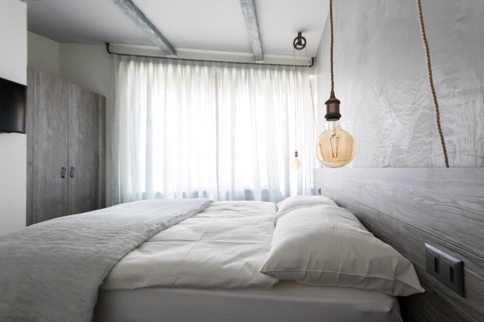 Seven Boutique Hotel