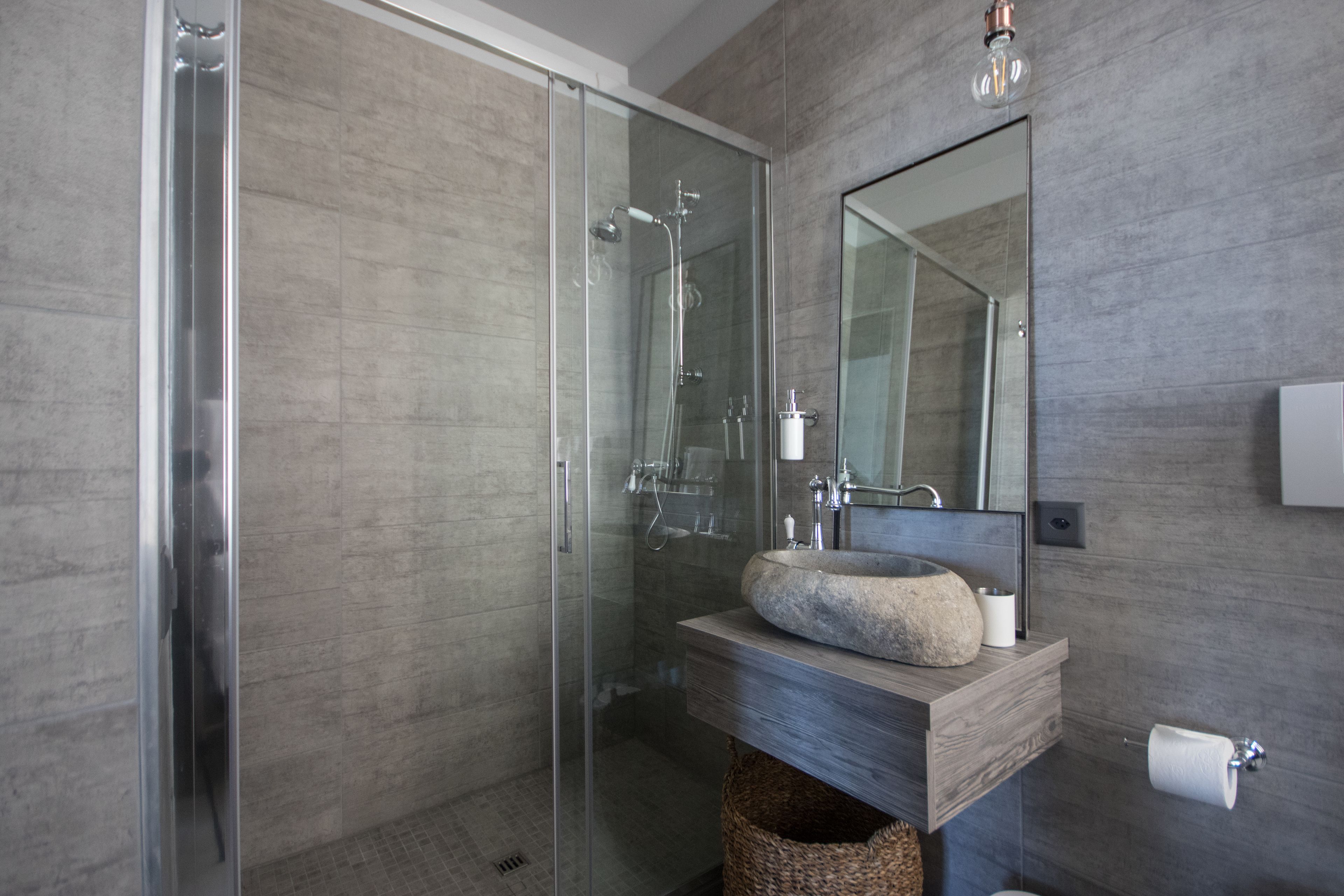 Seven Boutique Hotel