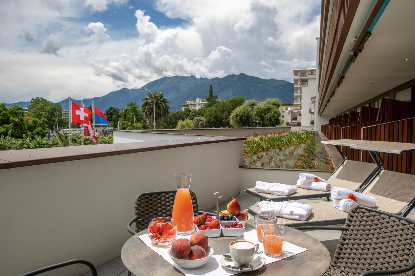 Hotel & Lounge Lago Maggiore