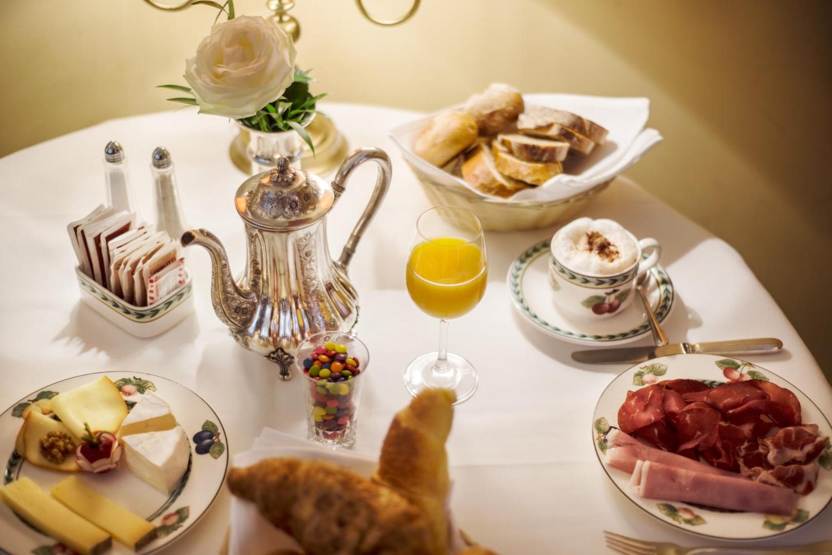 International au Lac