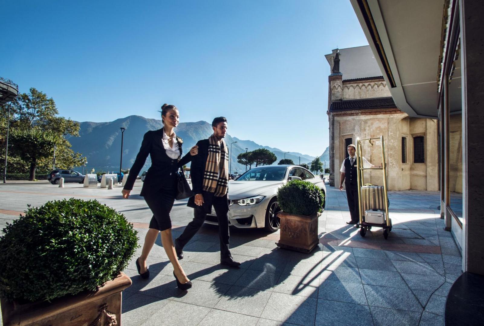 International au Lac