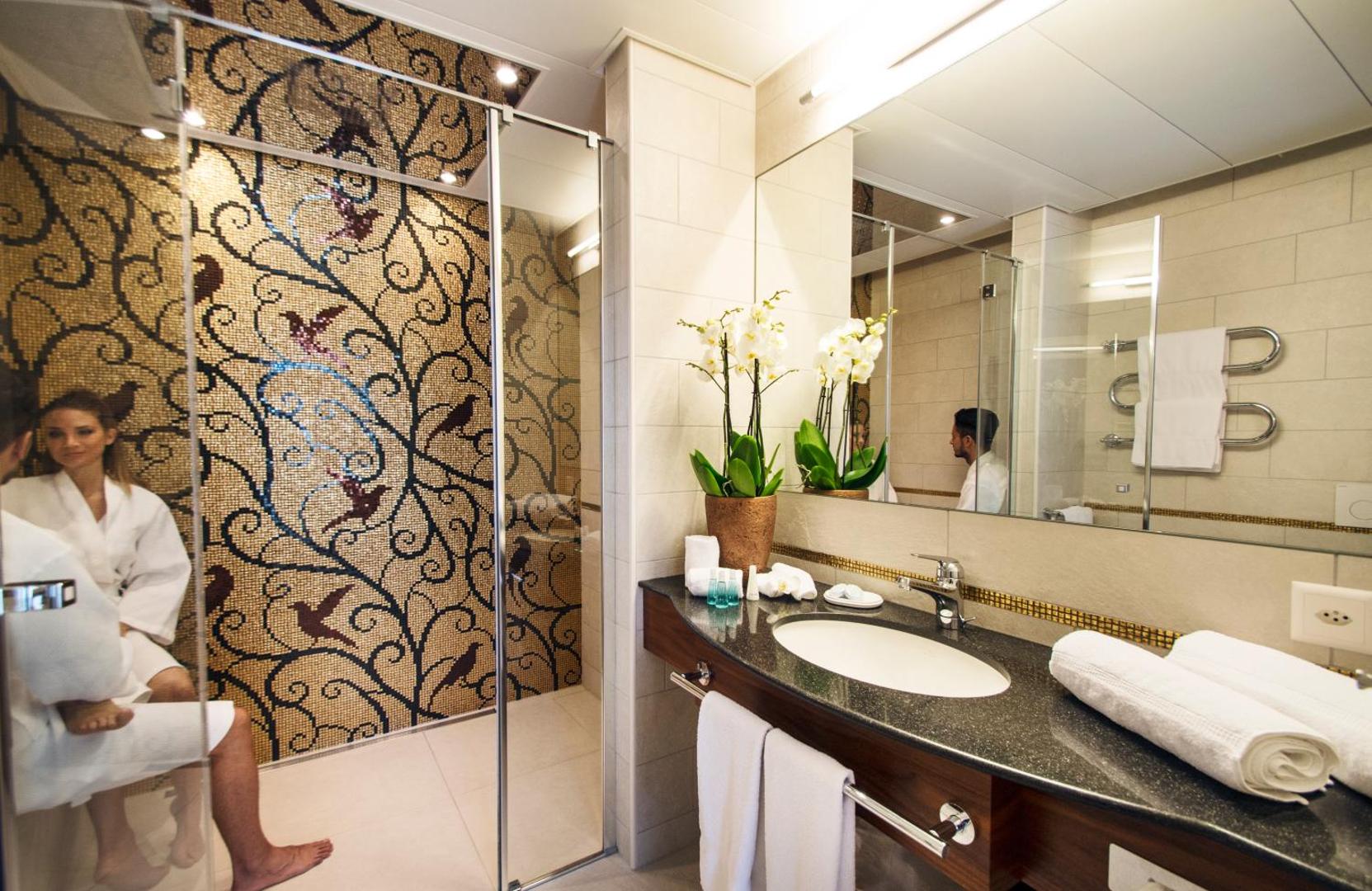 International au Lac