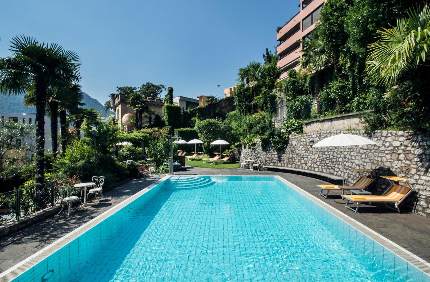 International au Lac