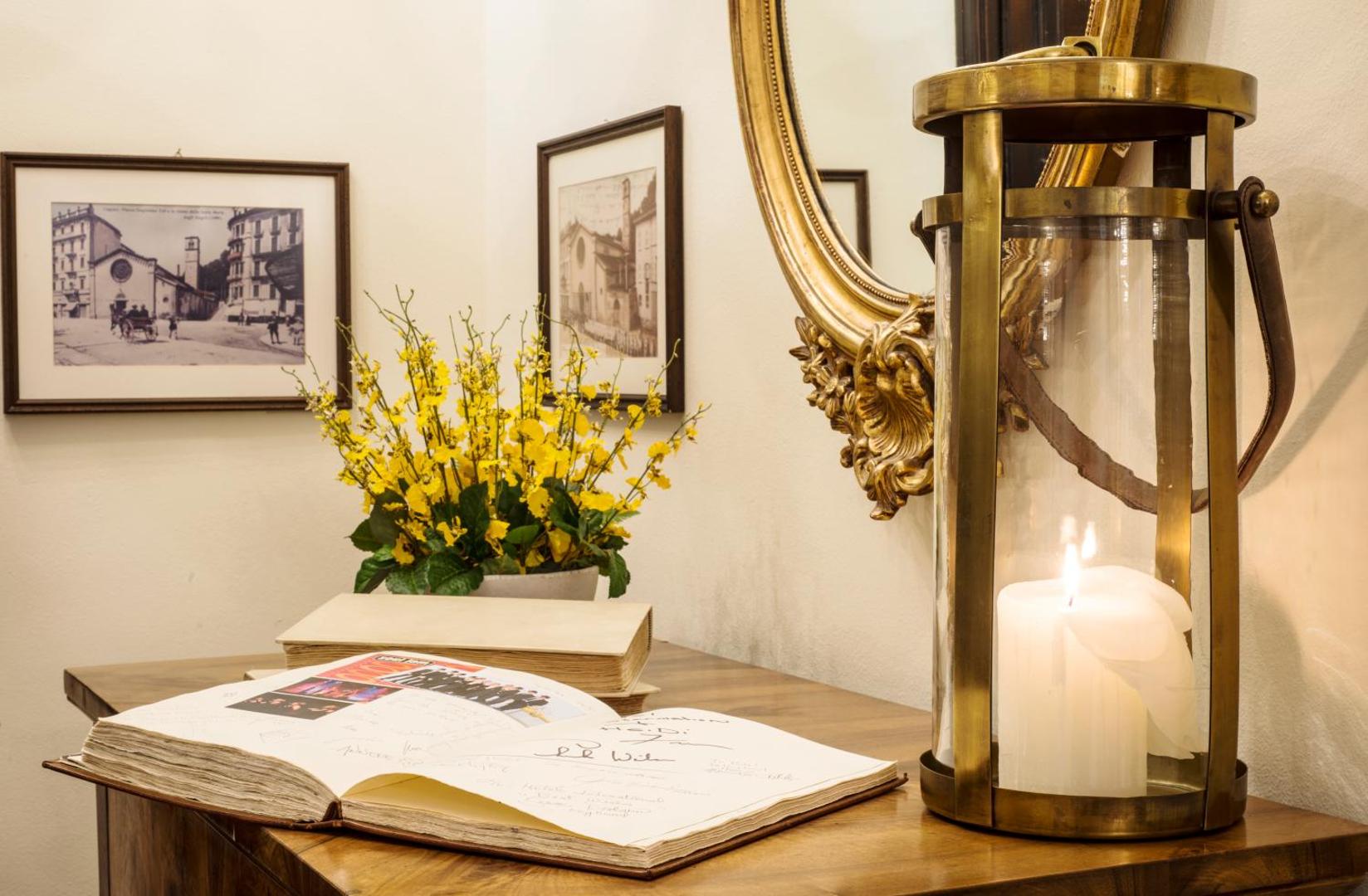 International au Lac