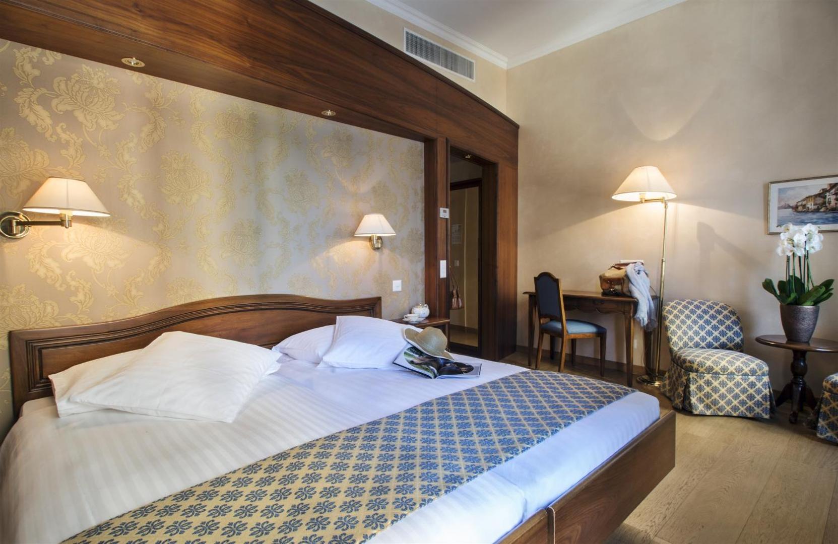 International au Lac