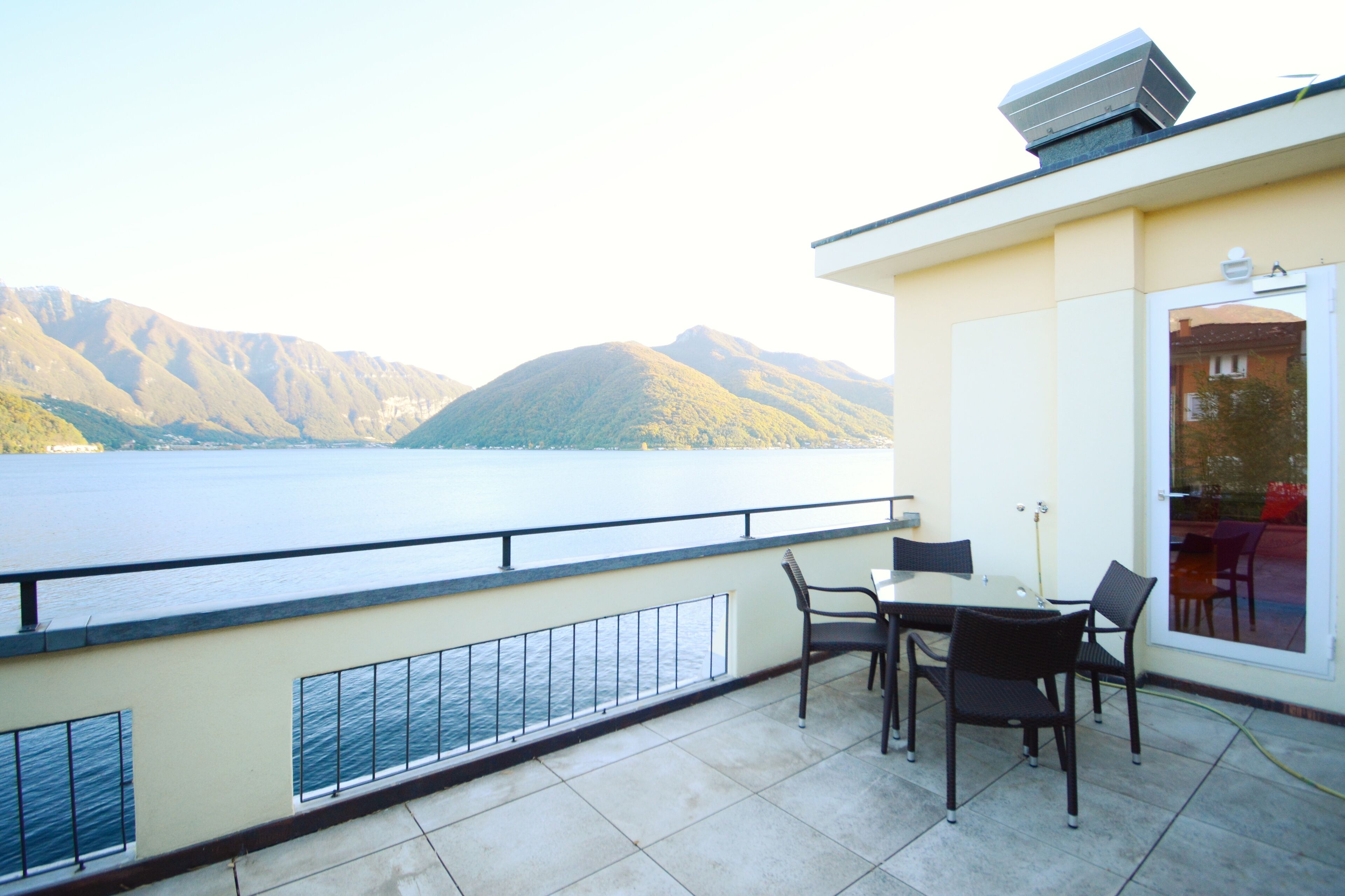 Lac Hotel