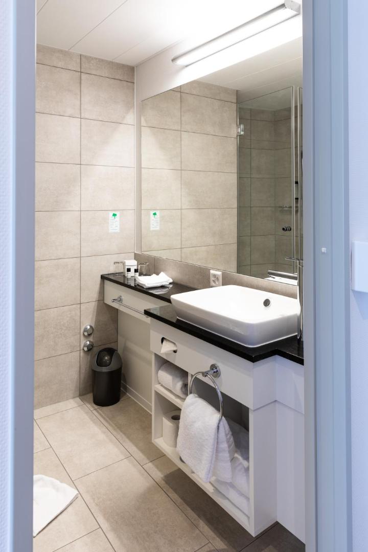 Jet Hotel Zurich Airport