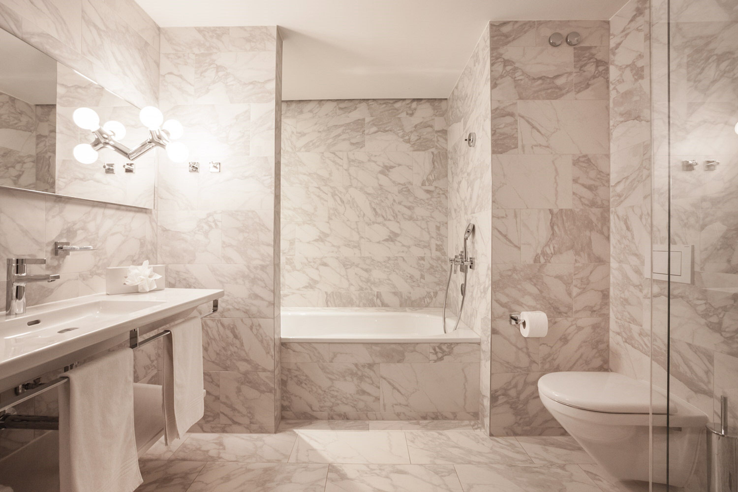 EMA House Hotel Suites