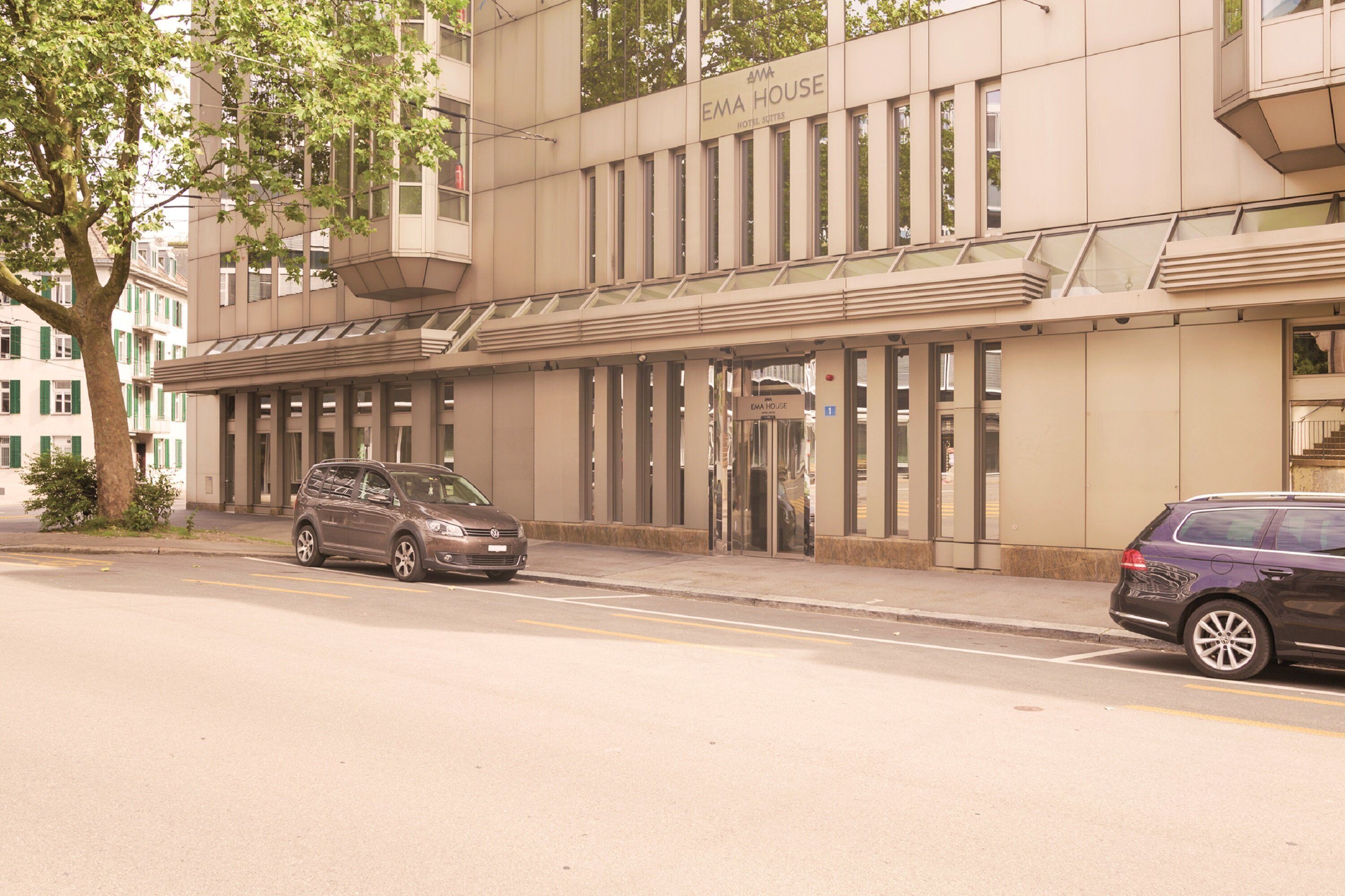 EMA House Hotel Suites