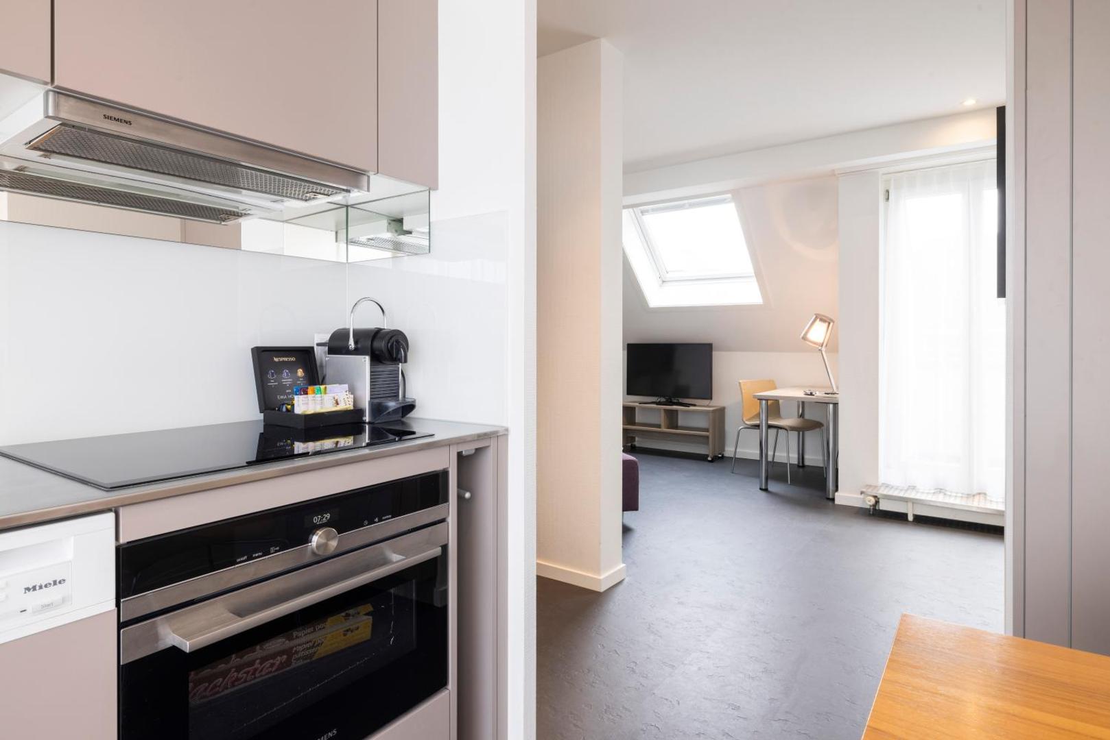 EMA House Serviced Apartments Florastrasse 26