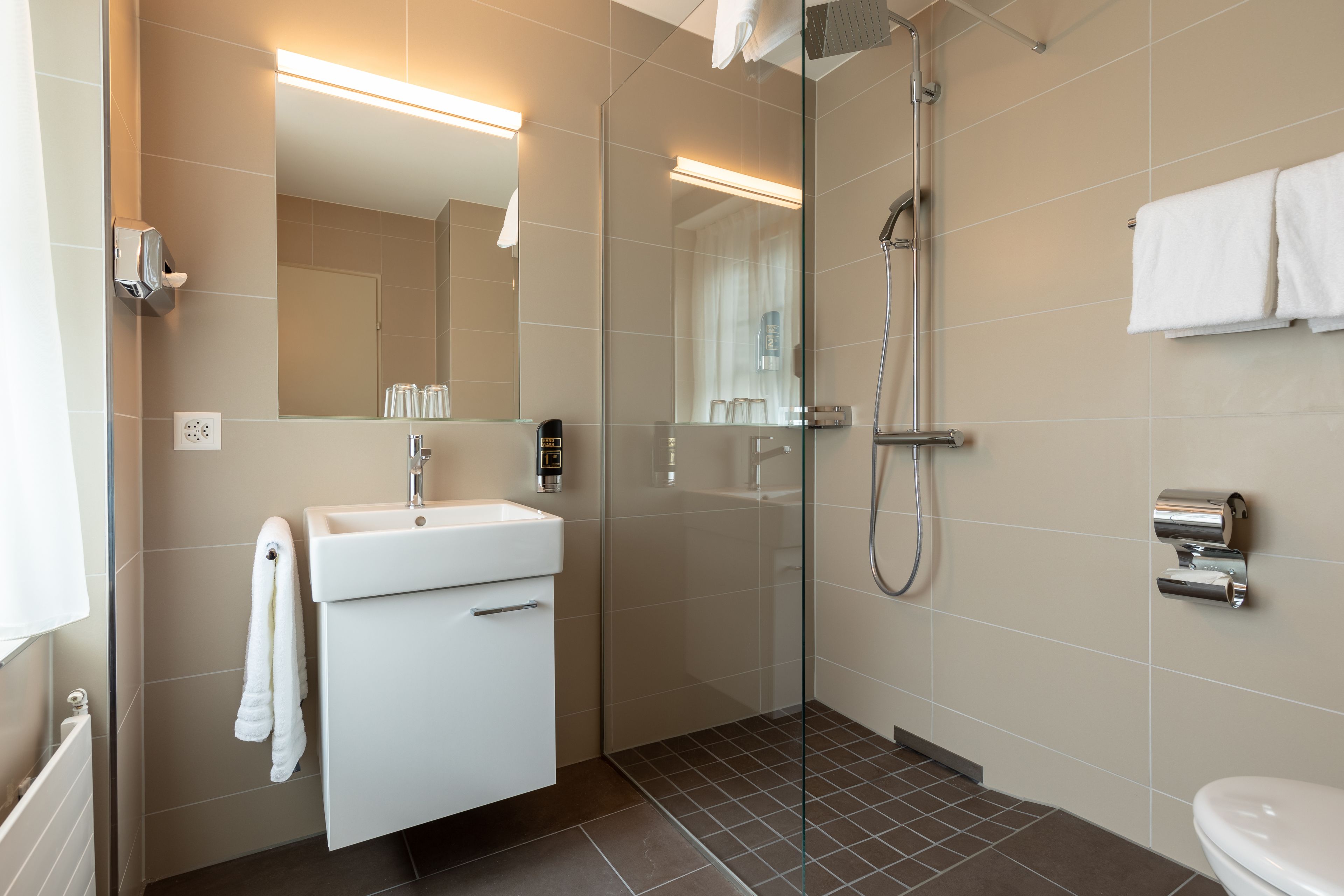 TRIP INN Zurich Hotel