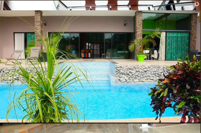 Crystal Palace Hotel