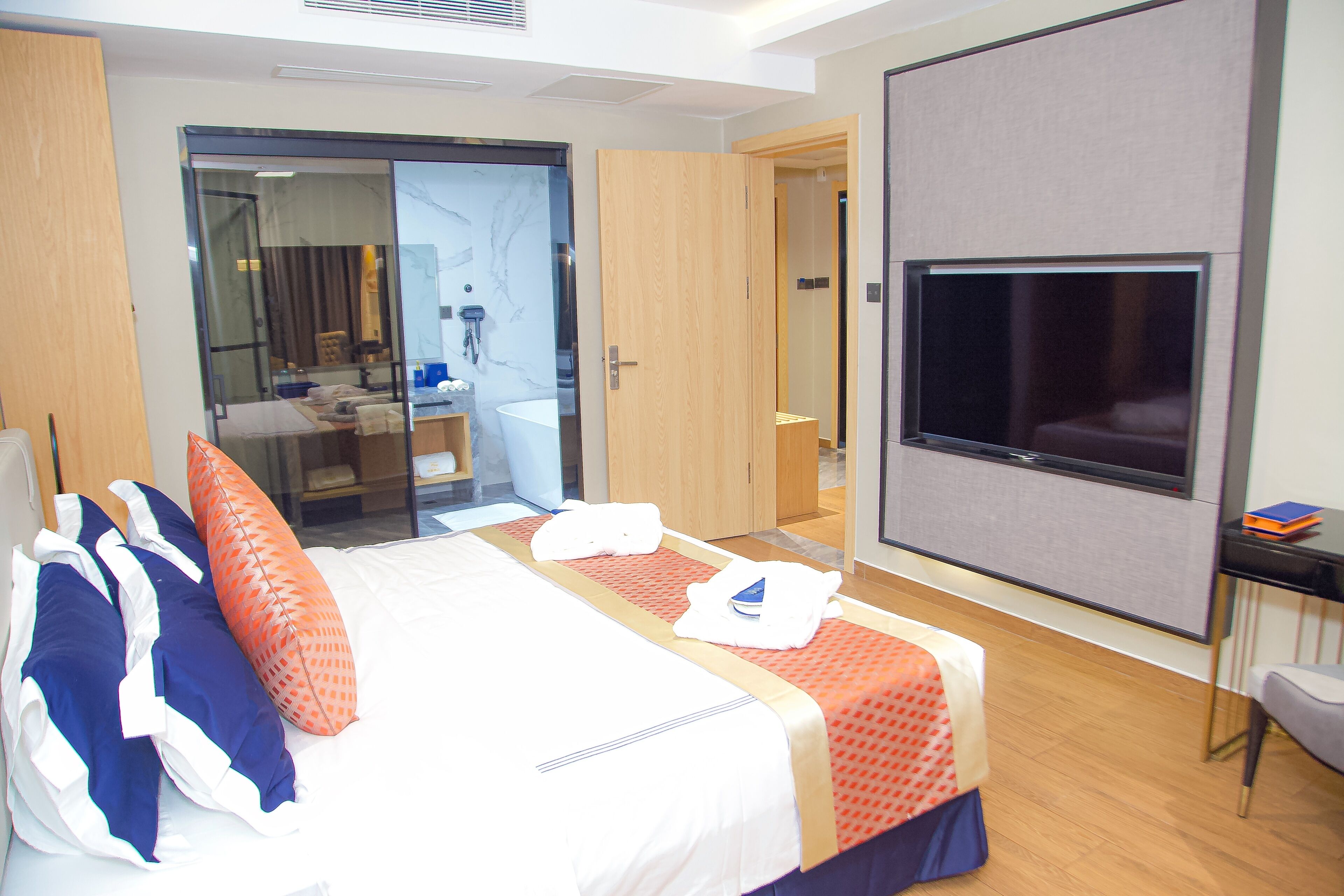 Fm Hotels