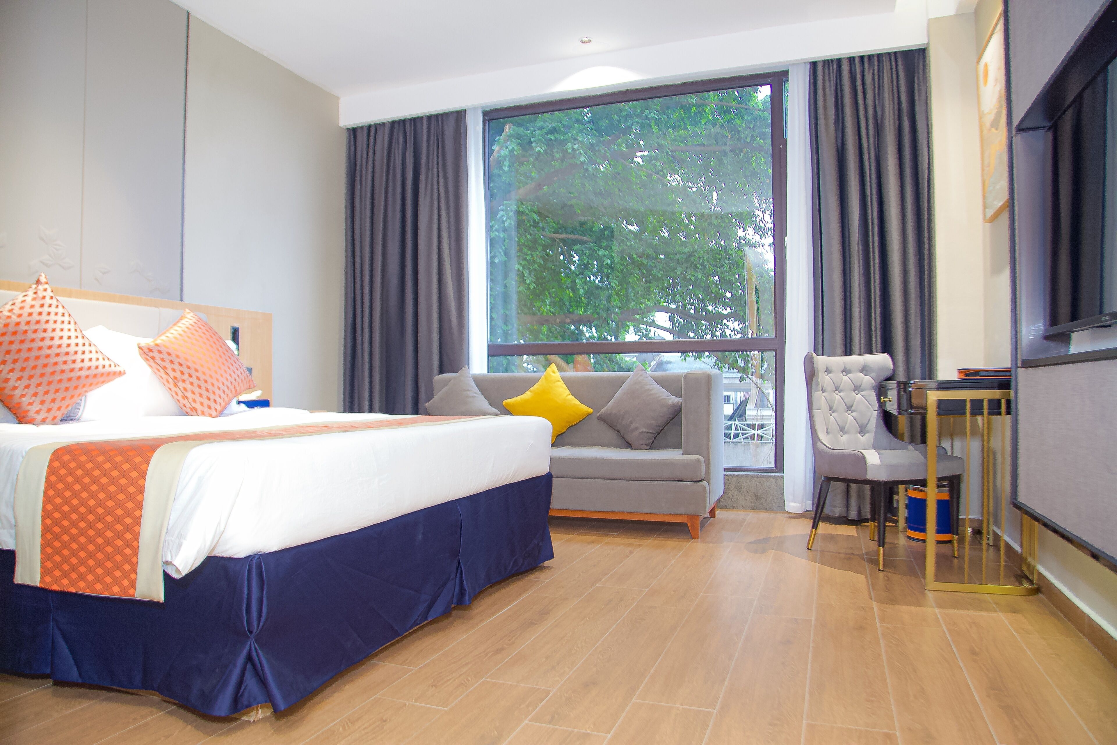 Fm Hotels