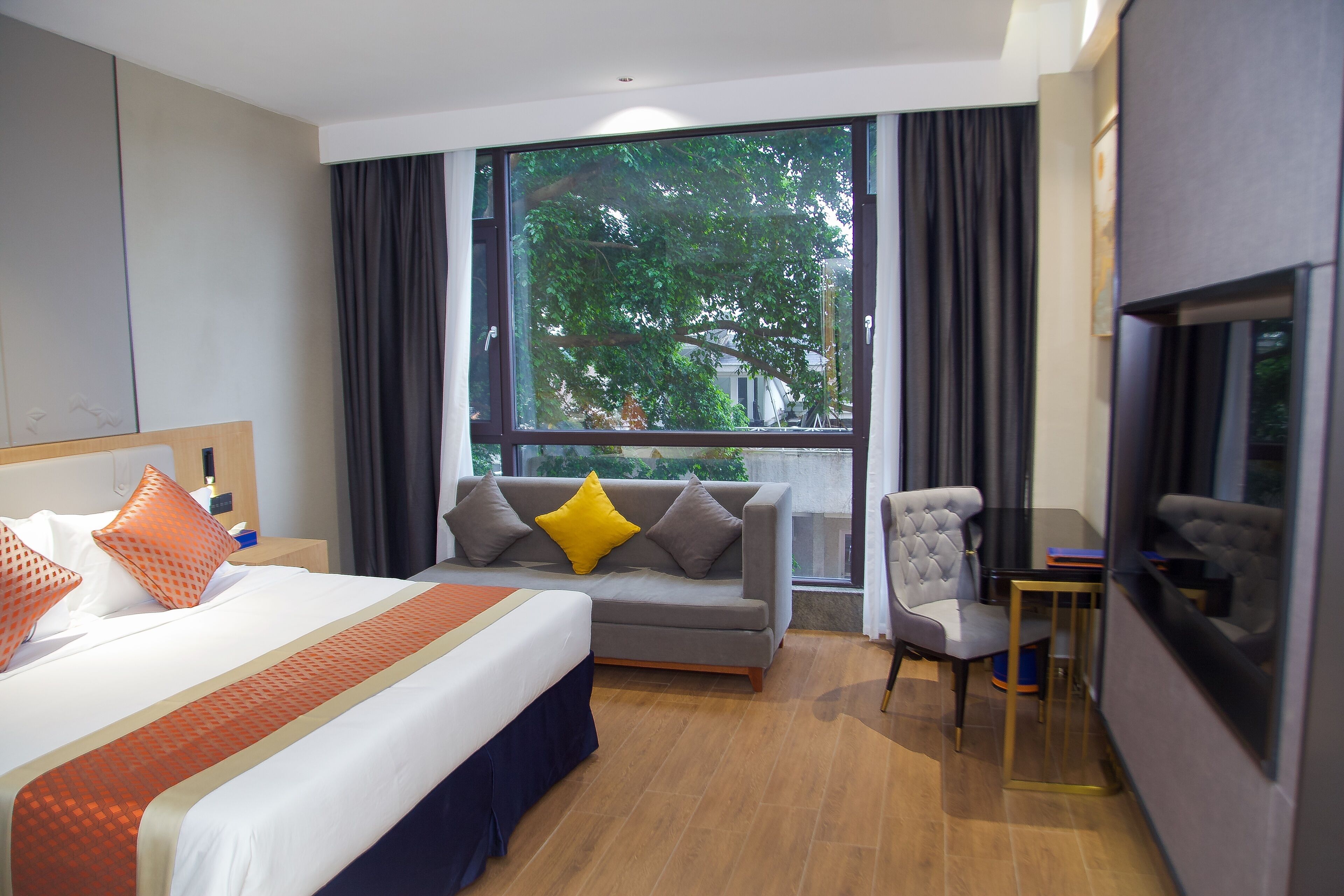 Fm Hotels