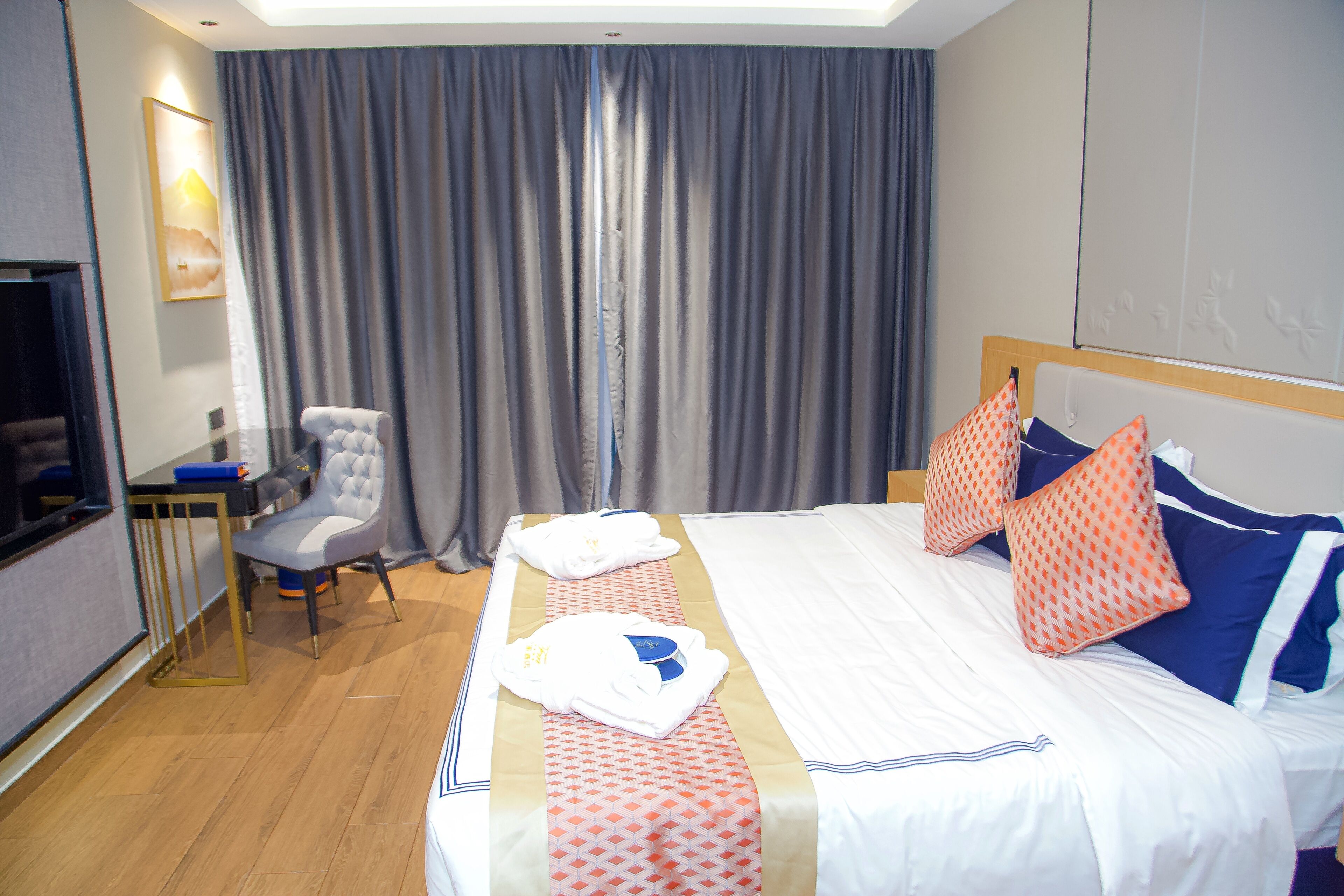 Fm Hotels