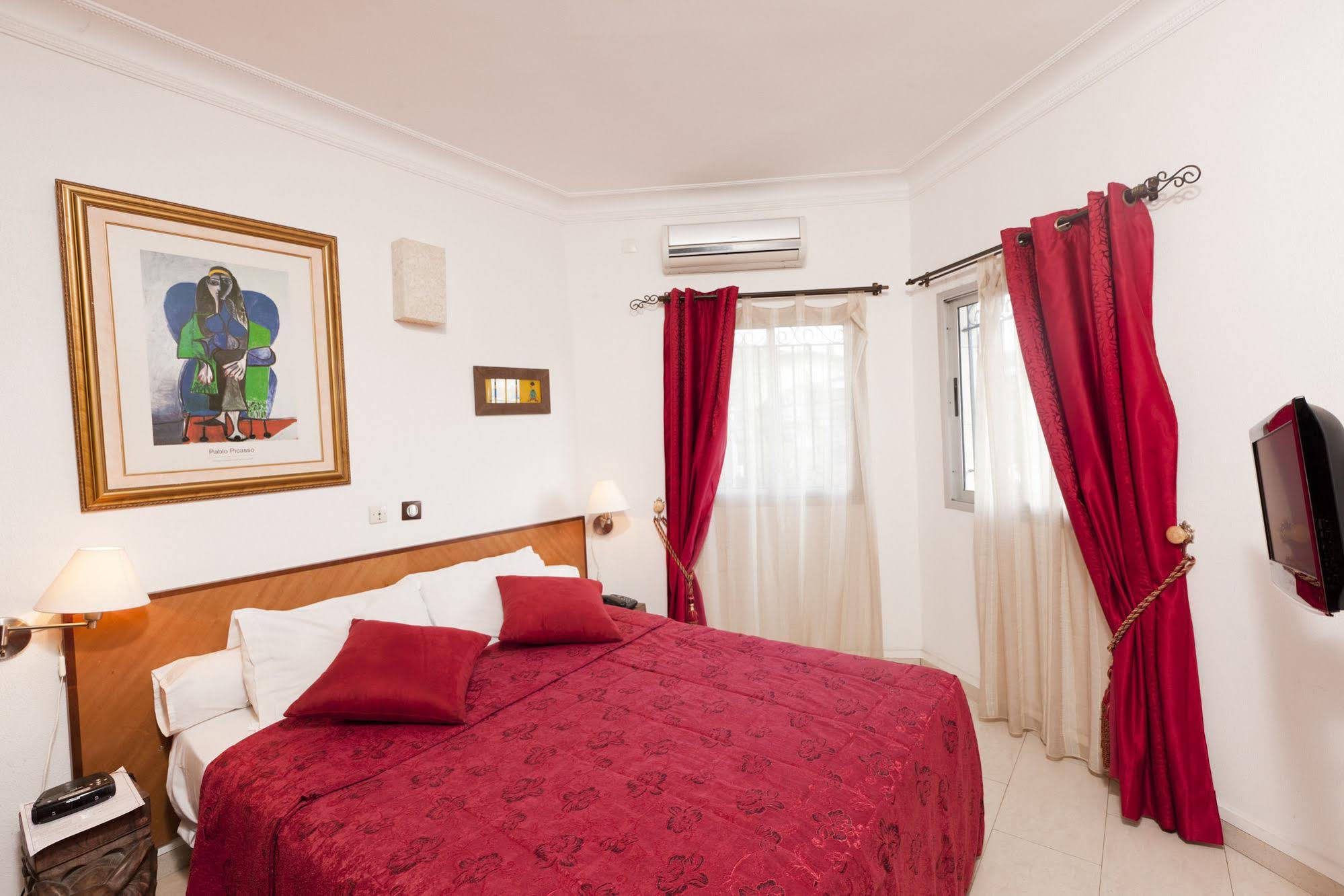 Les Residences Dippoka