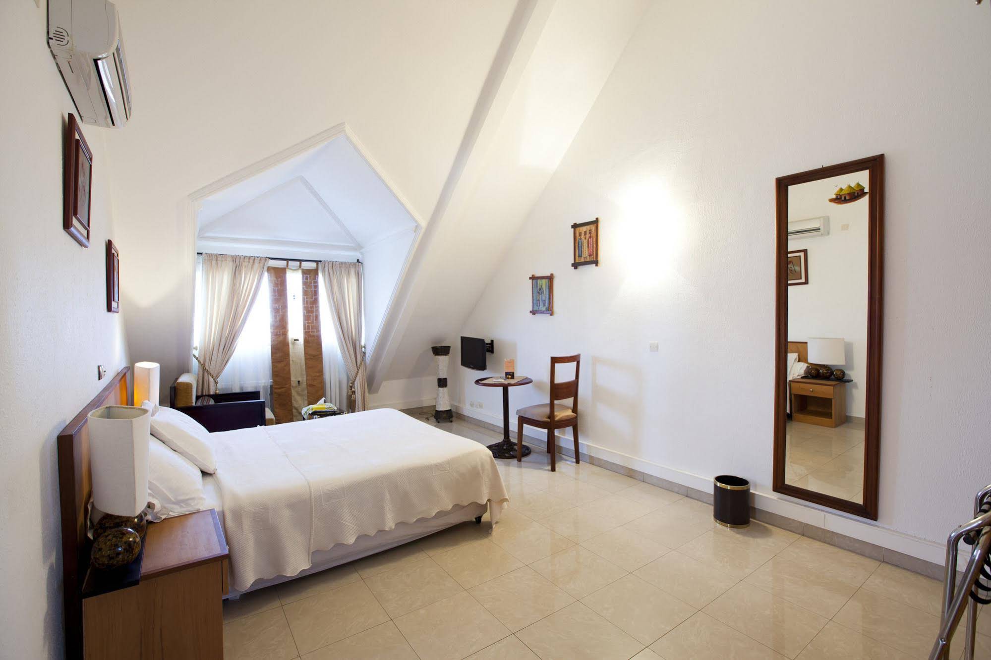 Les Residences Dippoka