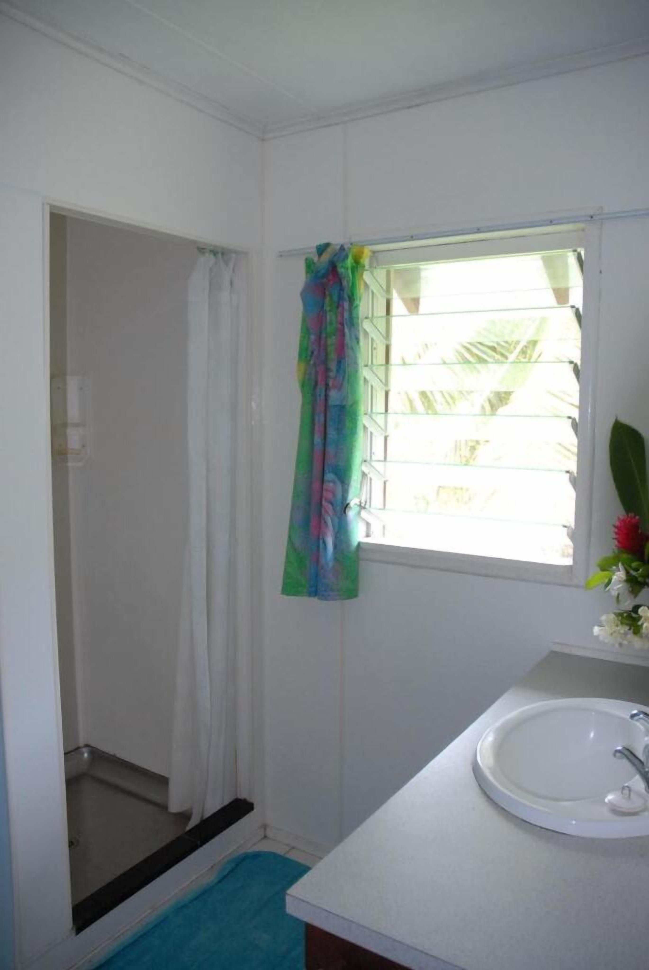 Gina's Garden Lodges