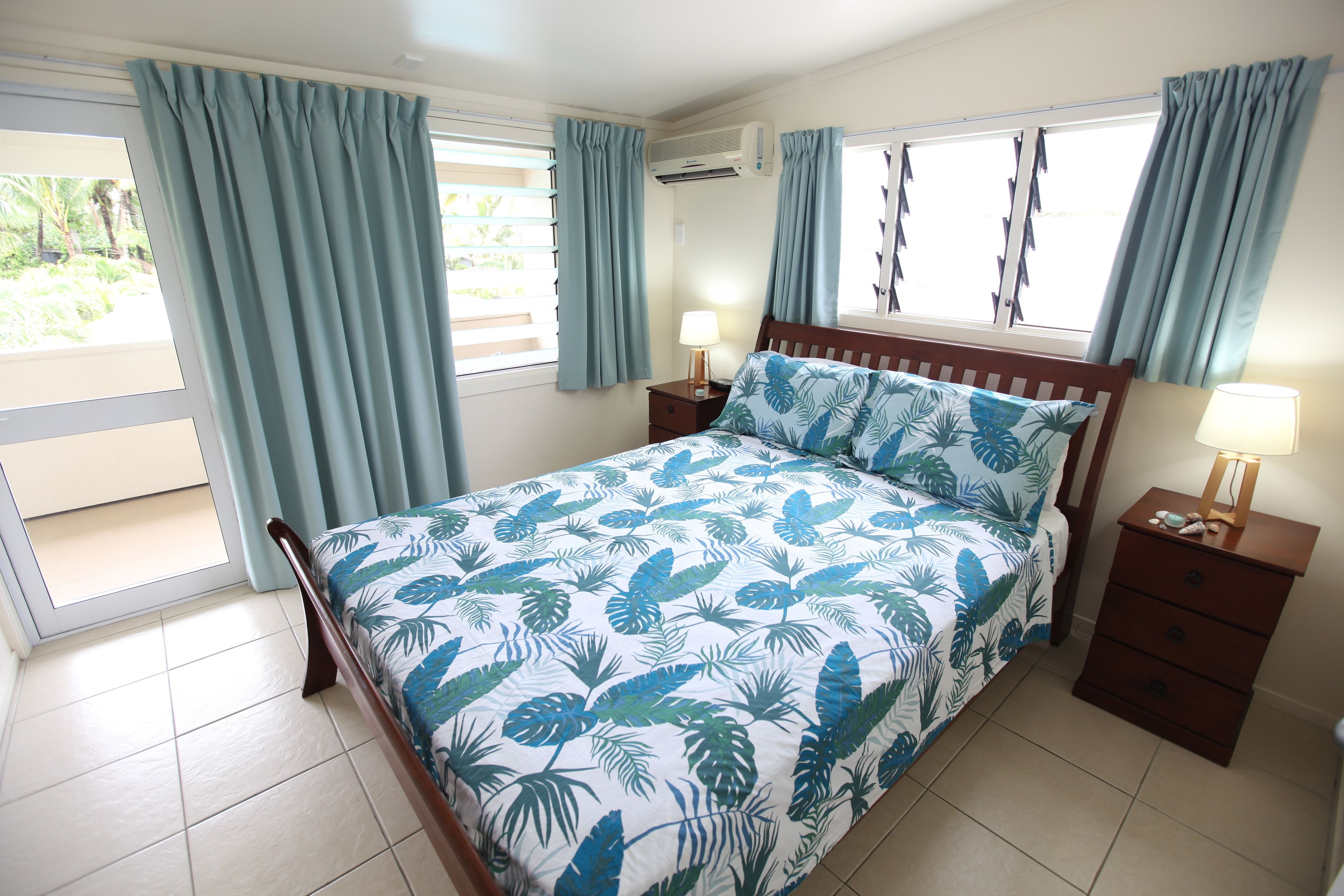 Coral Sands Apartments