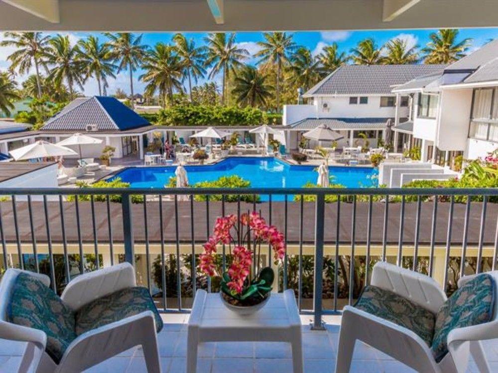Muri Beach Club Hotel