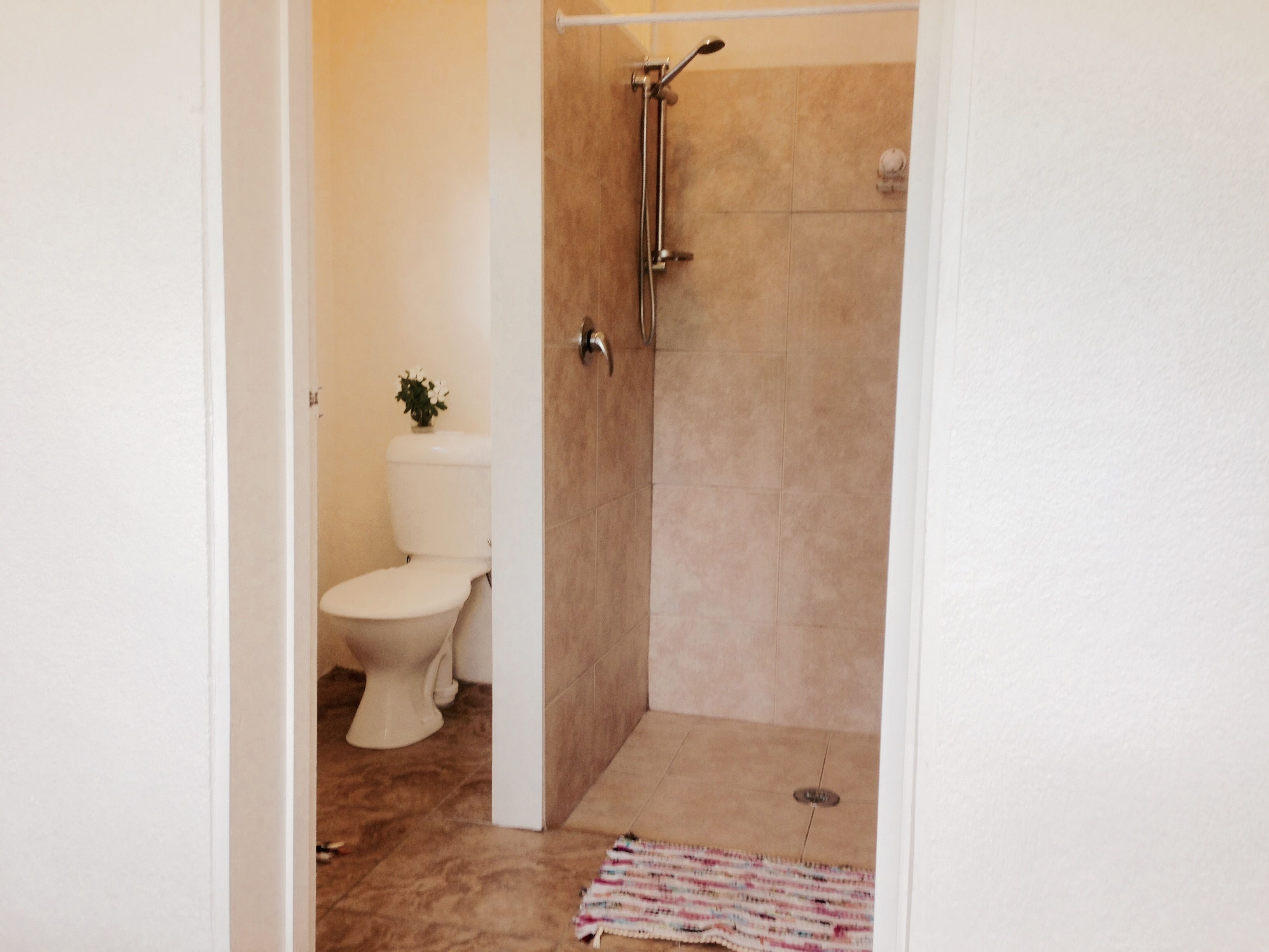 White House Apartments