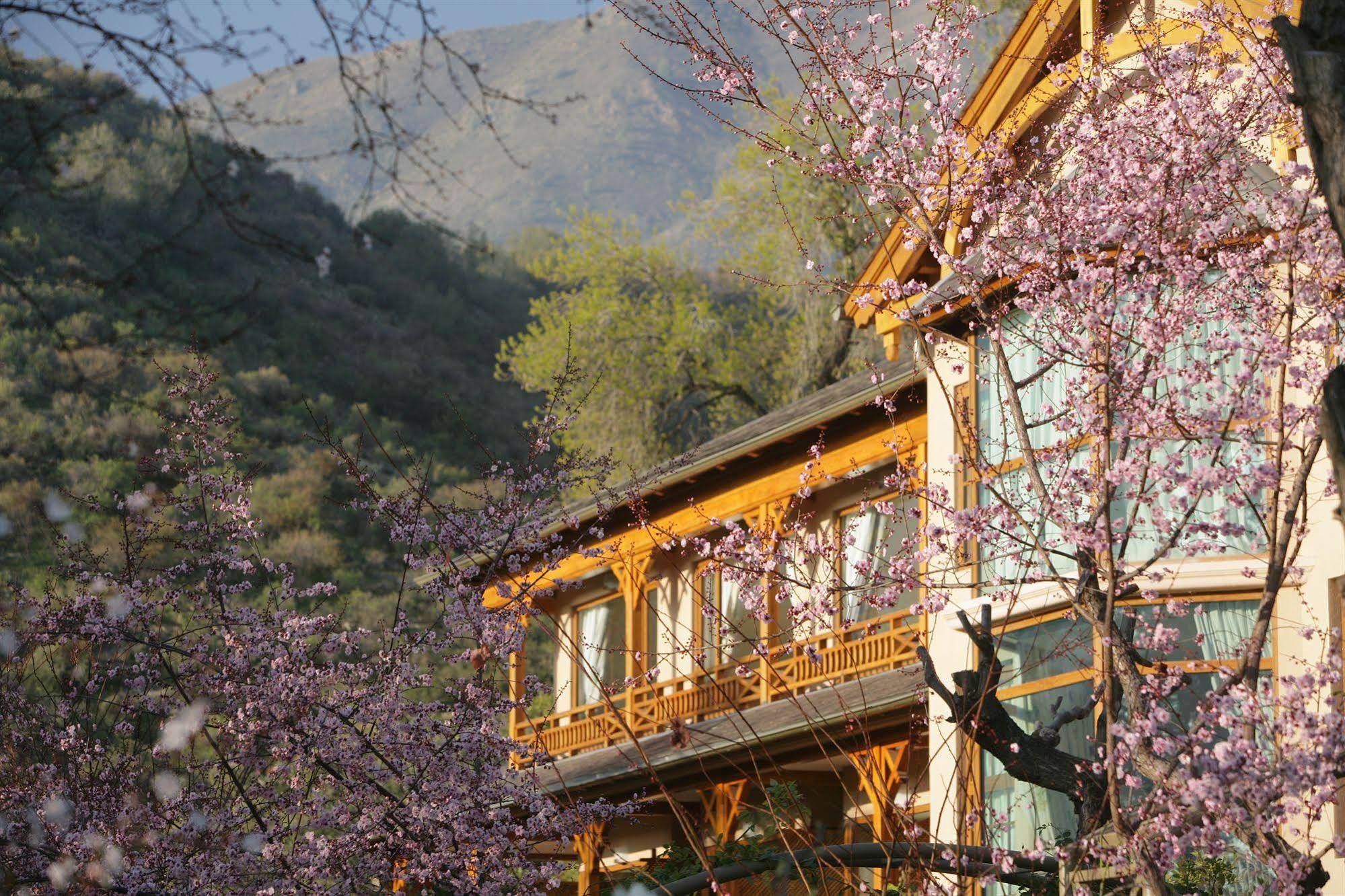 Termas de Jahuel Hotel & Spa