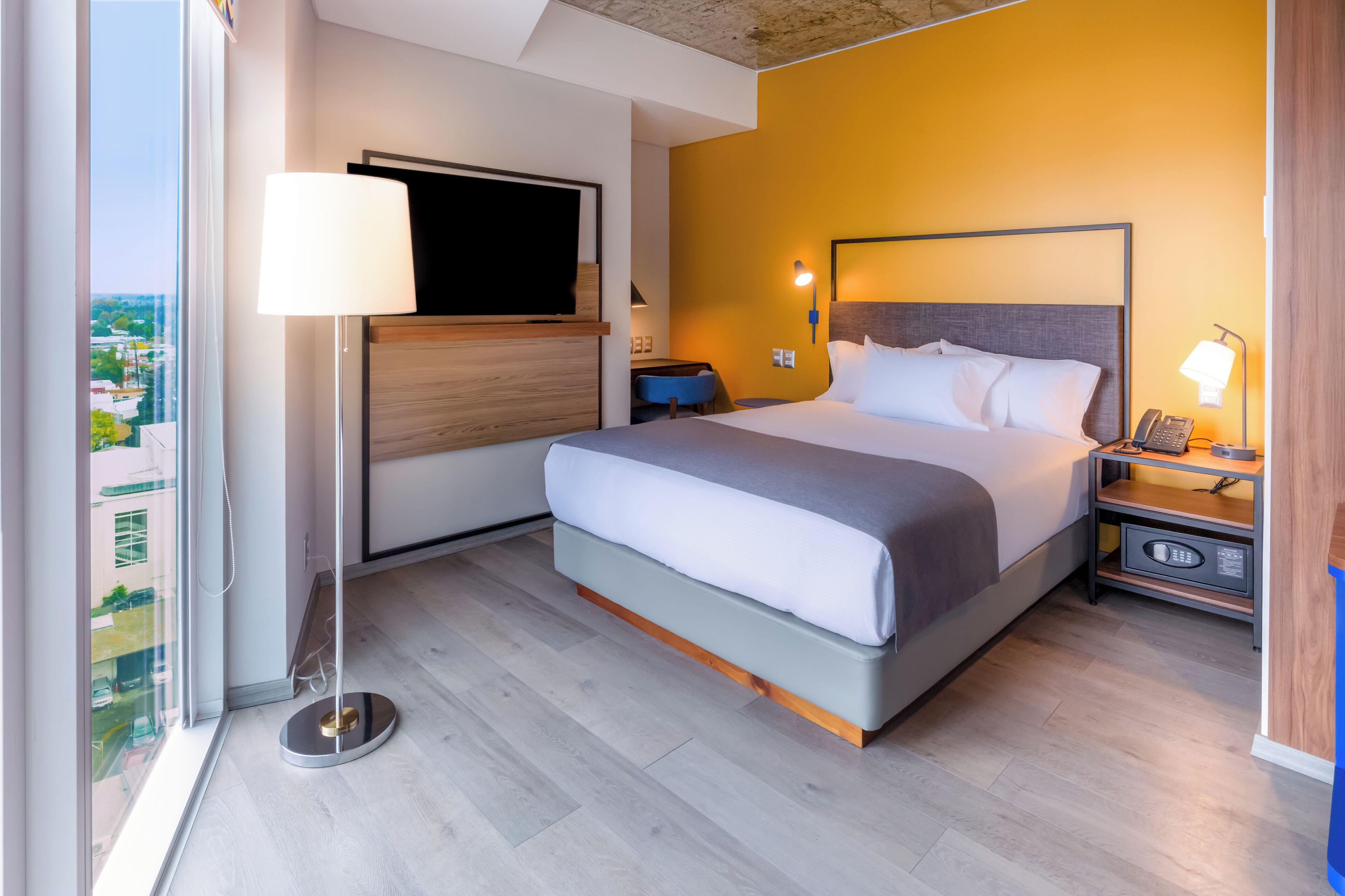 Tru by Hilton Chillan Ferrat