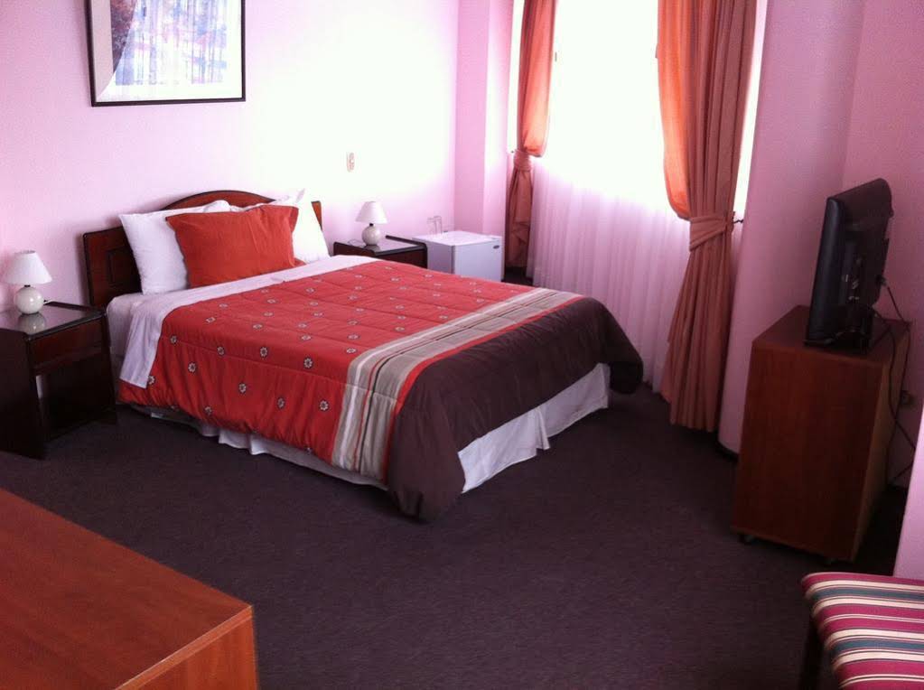 Hotel Barros Arana