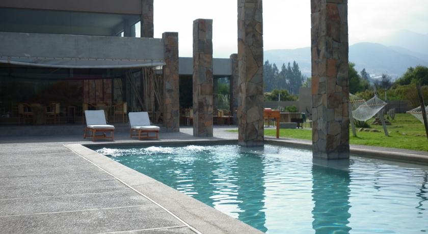 Limari Hotel