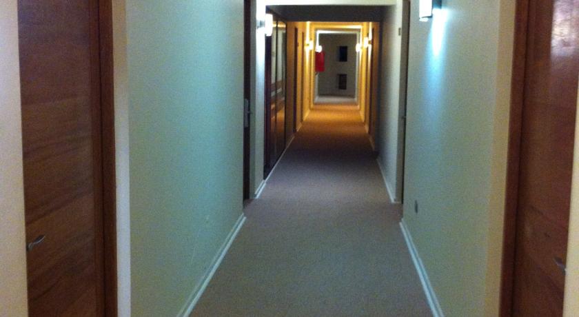 Limari Hotel