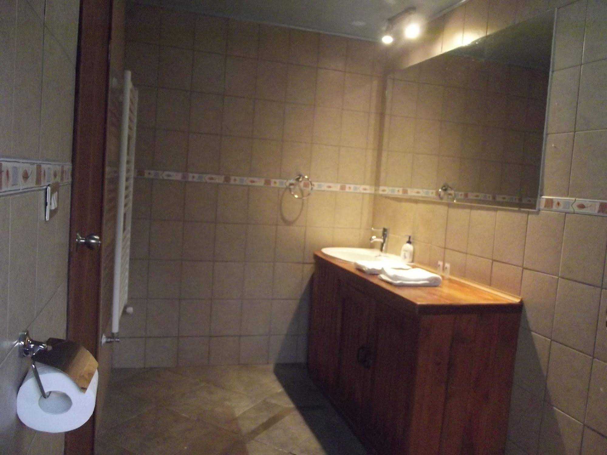 Hotel Borde Estero Pucon