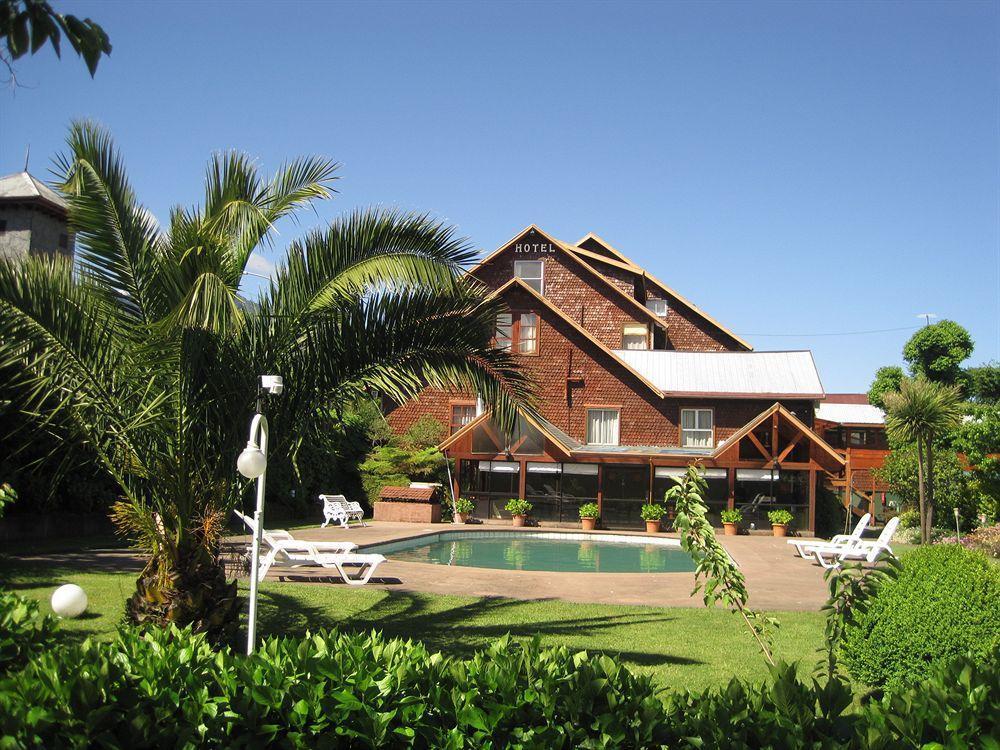 Socia/tel Pucon