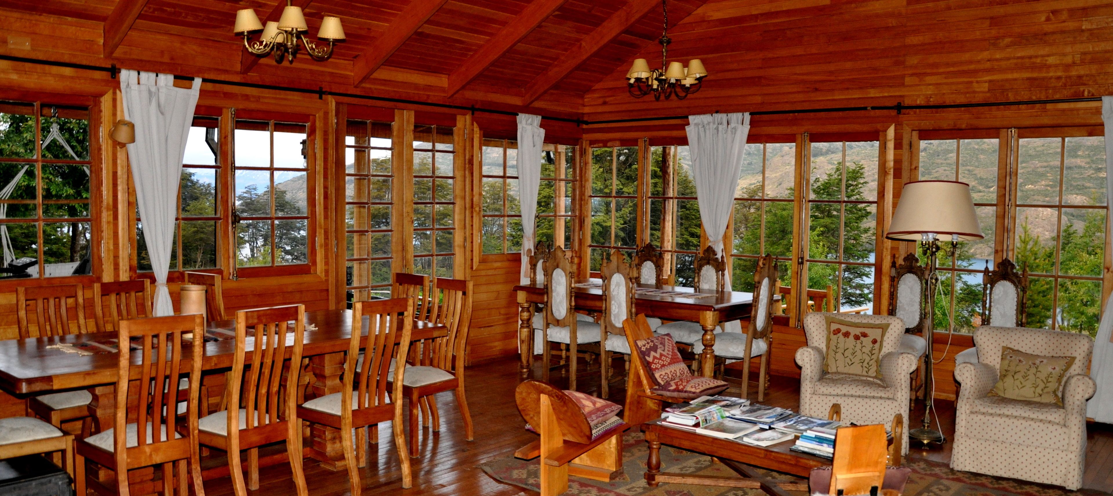 Mallin Colorado Ecolodge