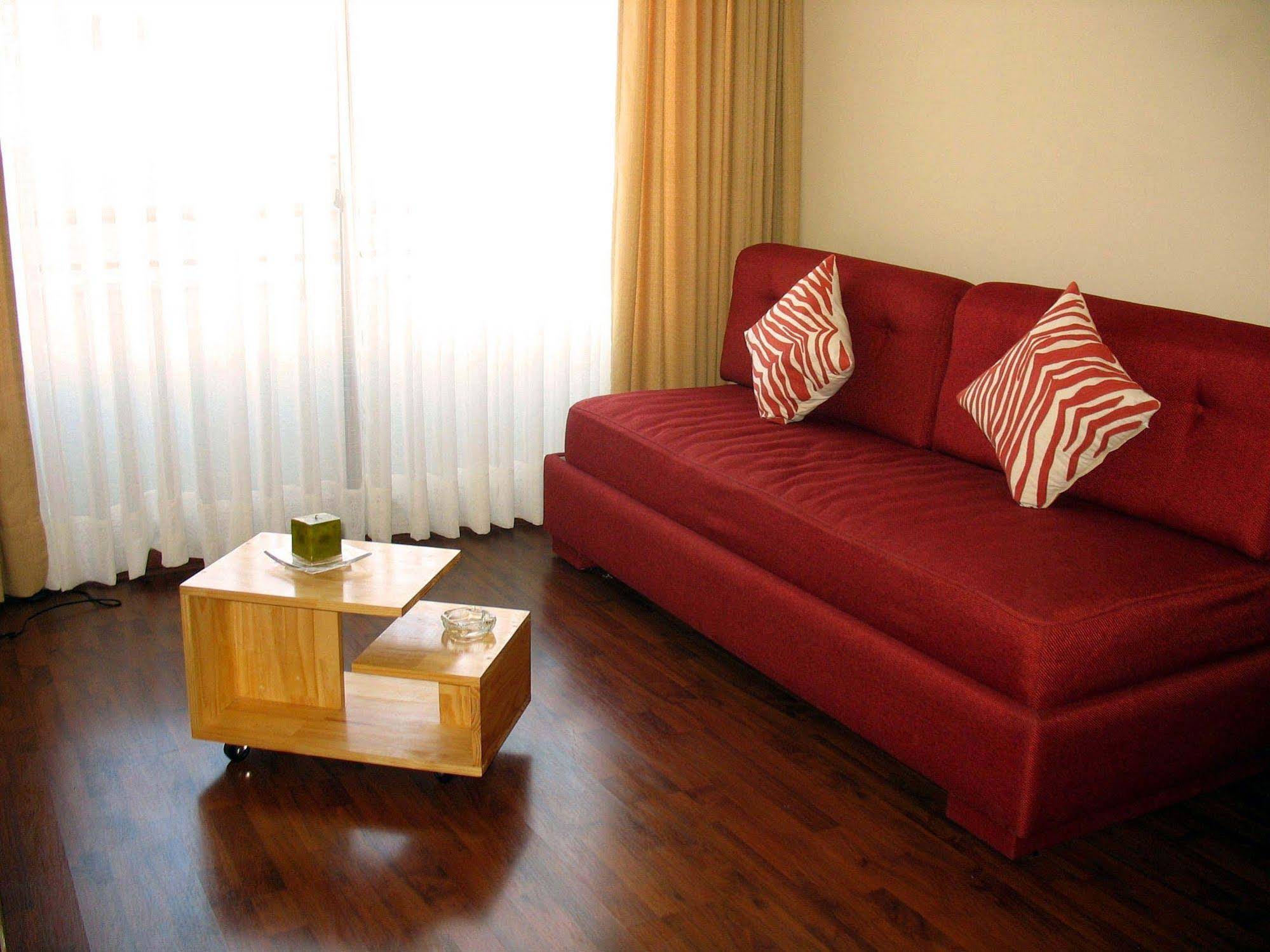 AMS Apartments Monjitas