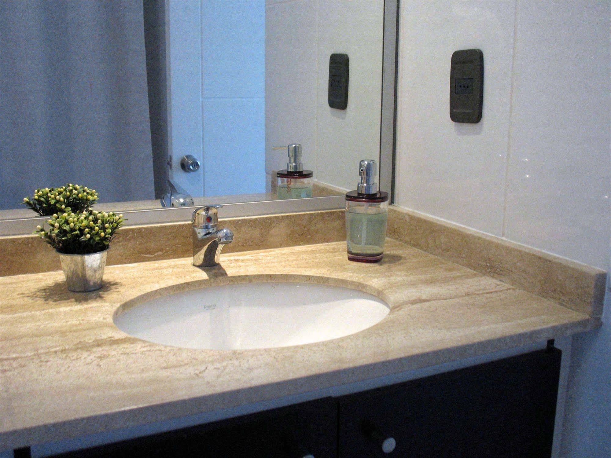 AMS Apartments Monjitas