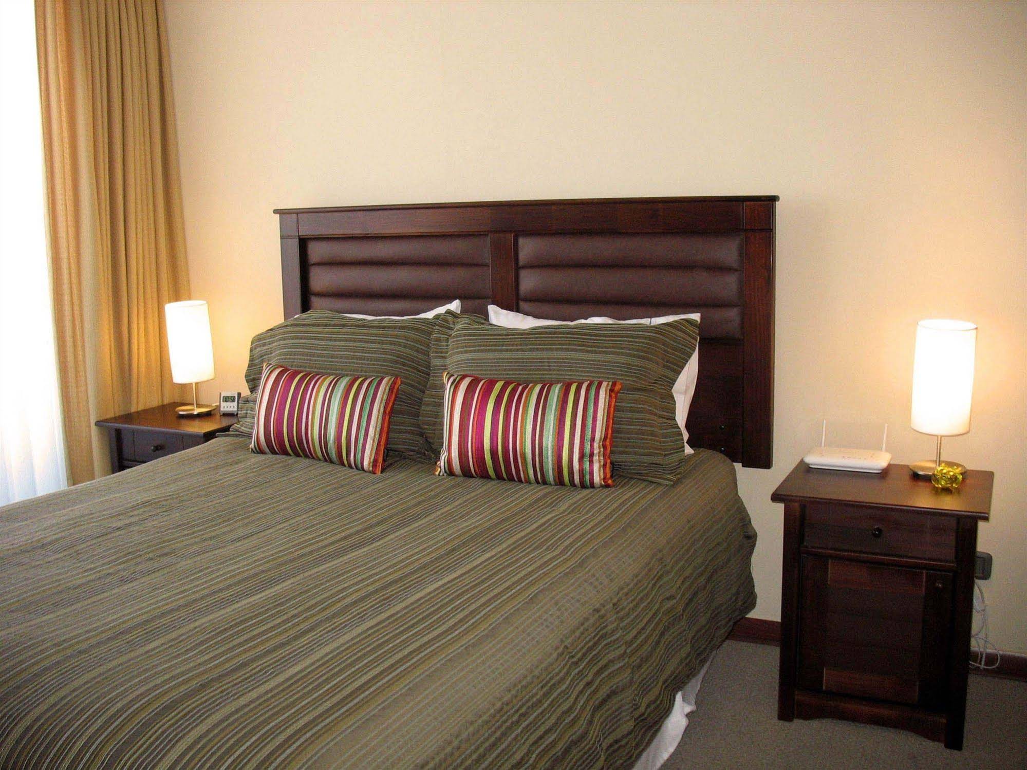 AMS Apartments Monjitas