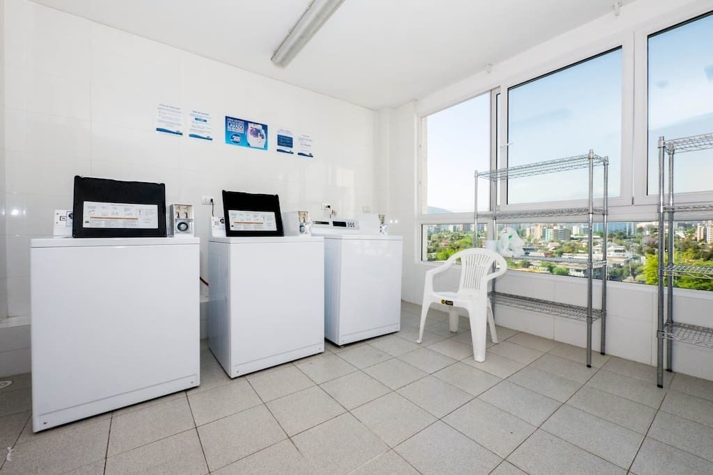 Carmelitas Contemporary II