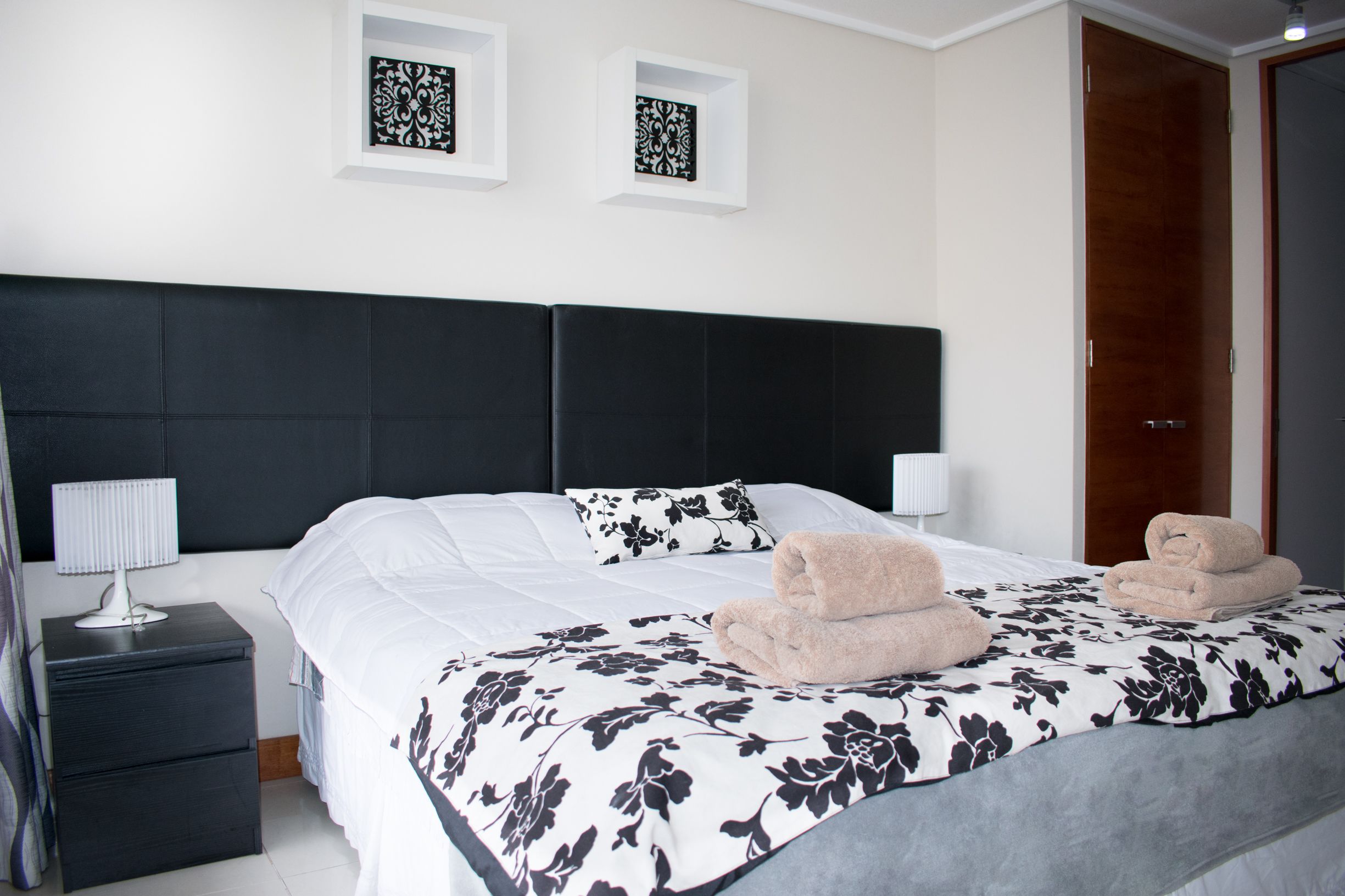 Carmelitas Contemporary II