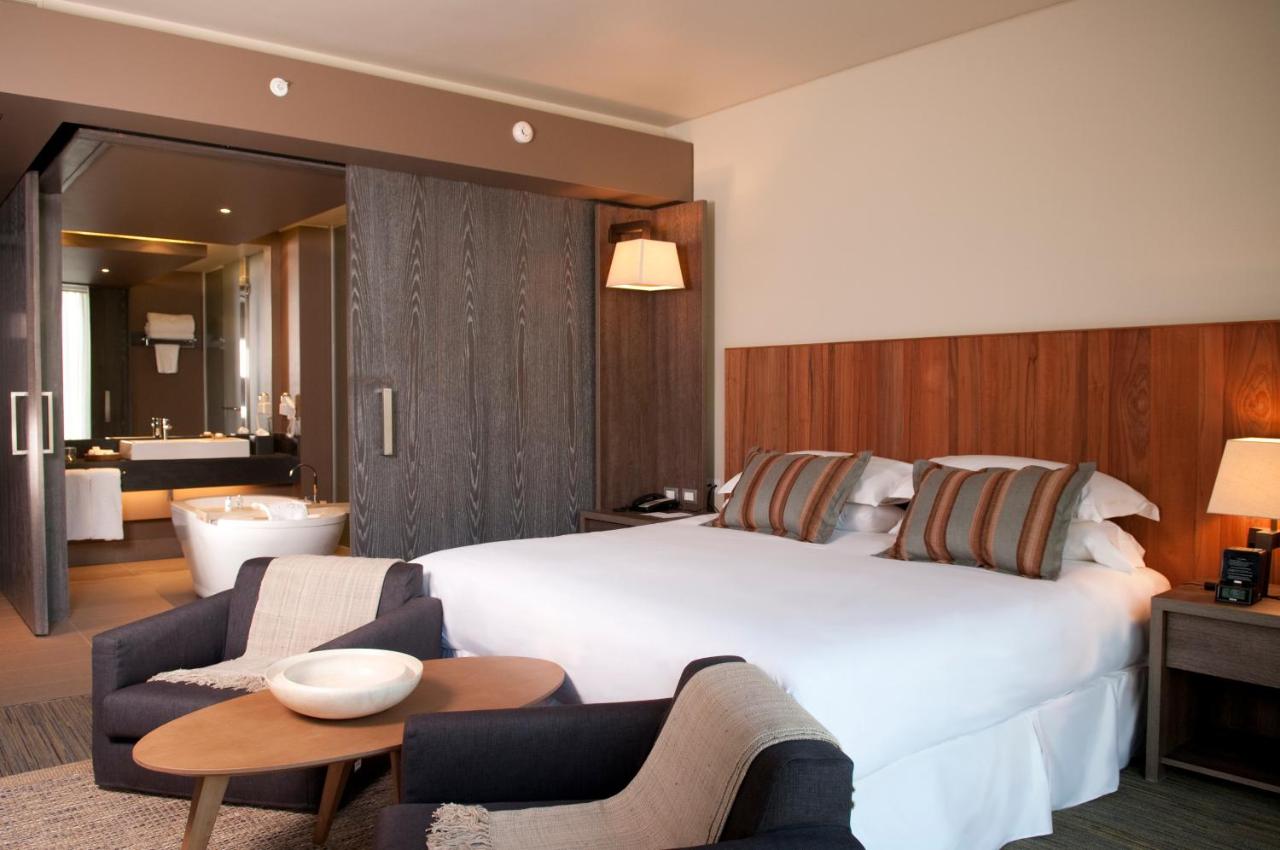 Enjoy Santiago Hotel del Valle